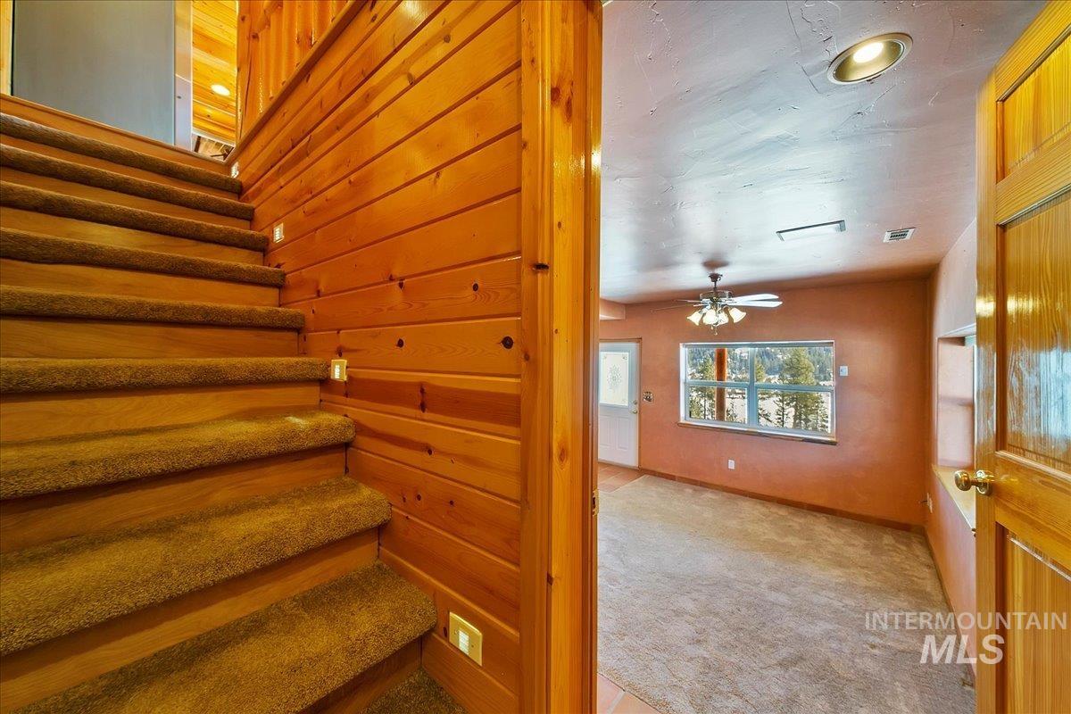 15 Village Lane, Garden Valley, Idaho 83622, 3 Bedrooms, 3 Bathrooms, Residential For Sale, Price $735,000, 98936388