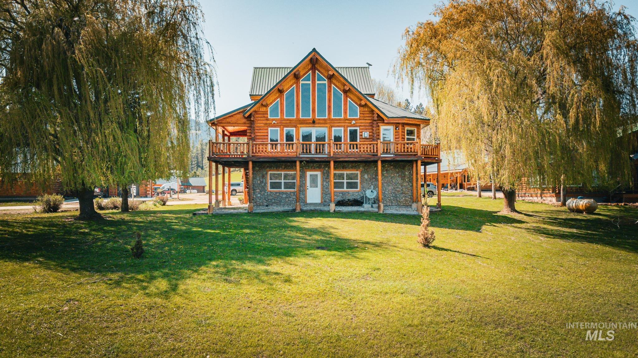 15 Village Lane, Garden Valley, Idaho 83622, 3 Bedrooms, 3 Bathrooms, Residential For Sale, Price $735,000, 98936388