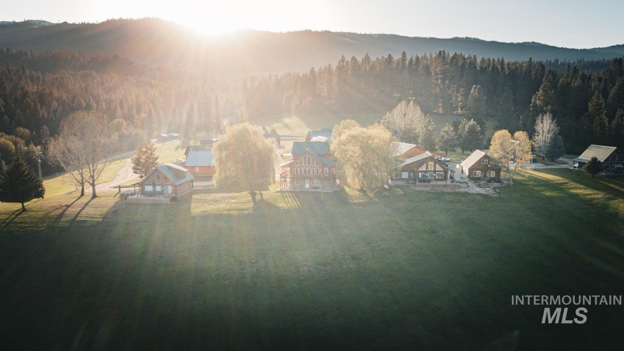 15 Village Lane, Garden Valley, Idaho 83622, 3 Bedrooms, 3 Bathrooms, Residential For Sale, Price $735,000, 98936388