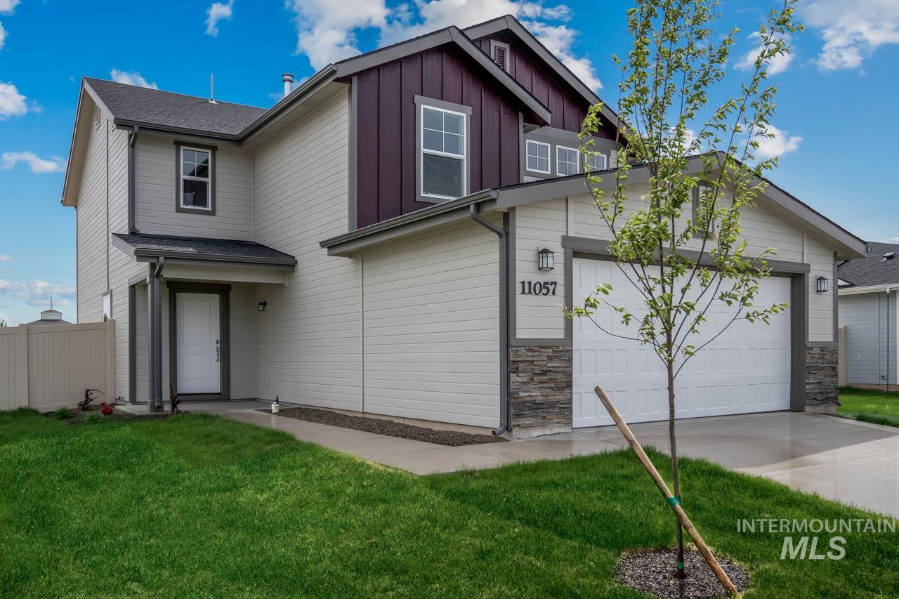 1589 Witt, Mountain Home, Idaho 83647, 3 Bedrooms, 2.5 Bathrooms, Residential For Sale, Price $369,990, 98936504