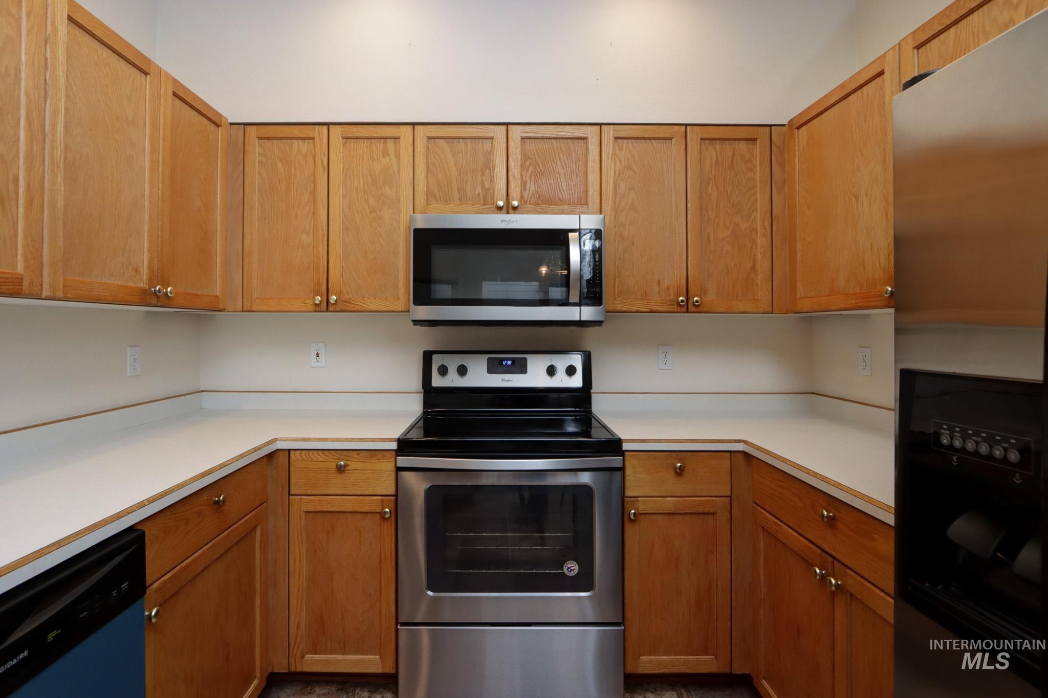 9043 W Shoup Ave, Boise, Idaho 83709, 3 Bedrooms, 2.5 Bathrooms, Residential For Sale, Price $369,000, 98936586