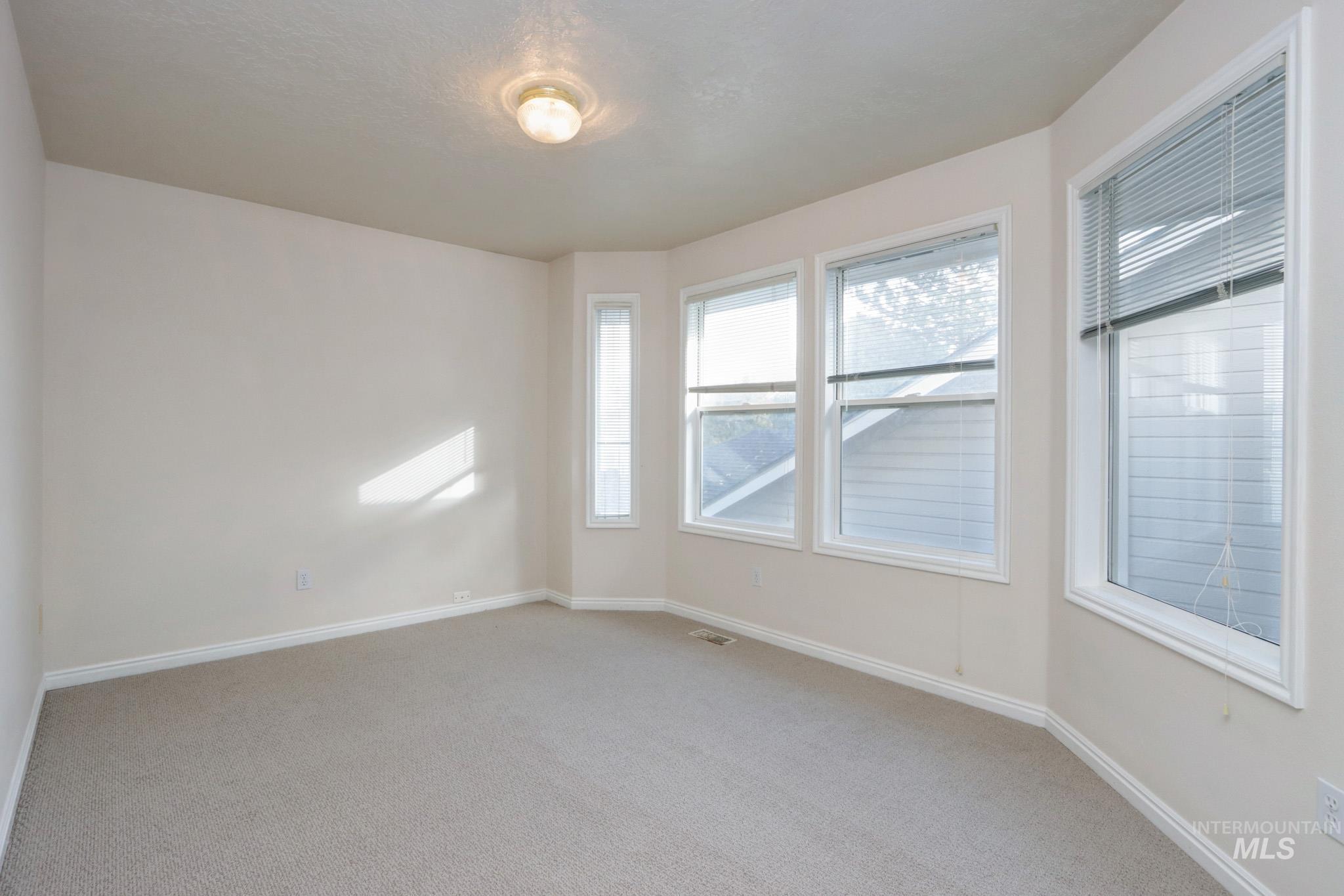 9043 W Shoup Ave, Boise, Idaho 83709, 3 Bedrooms, 2.5 Bathrooms, Residential For Sale, Price $369,000, 98936586
