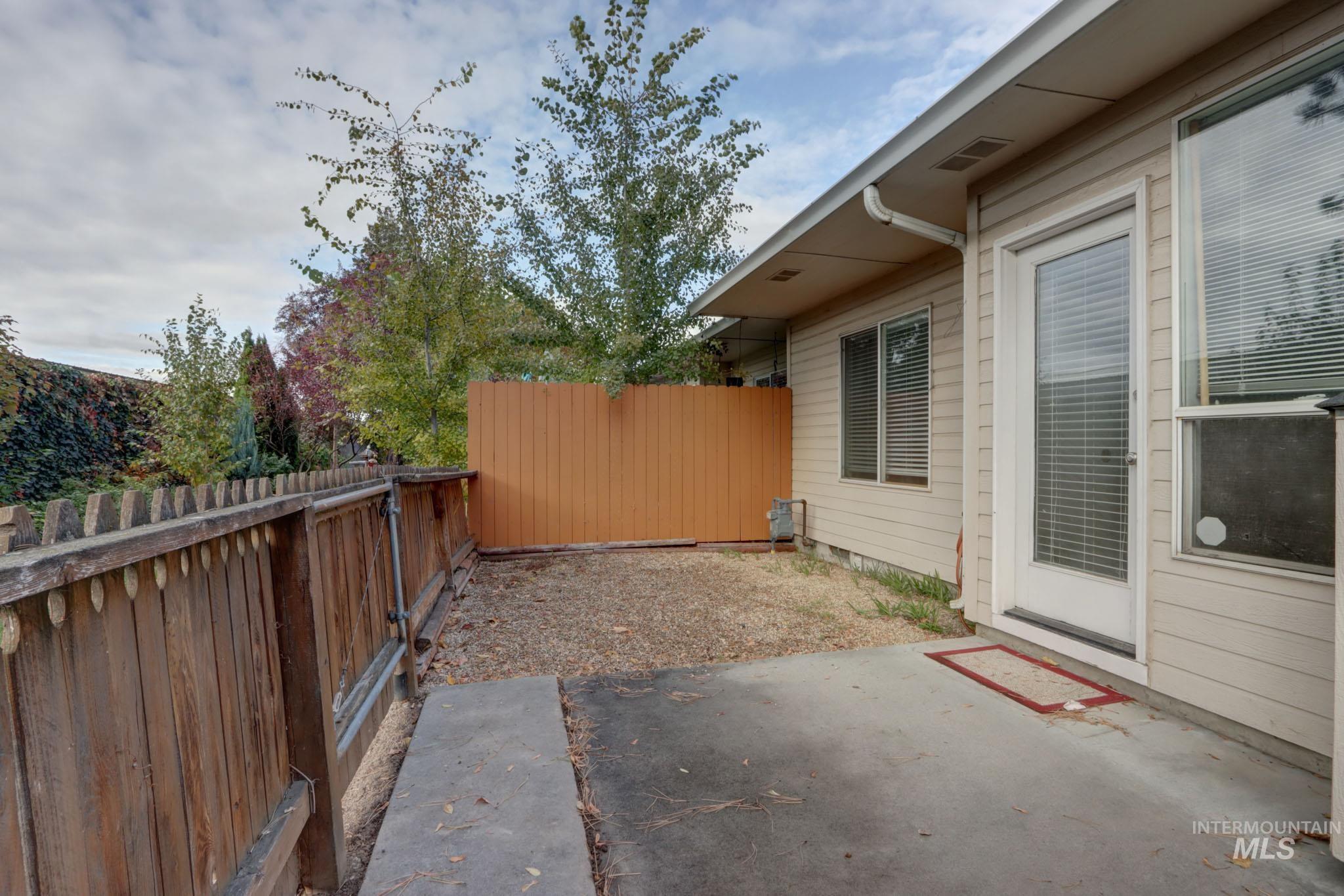 9043 W Shoup Ave, Boise, Idaho 83709, 3 Bedrooms, 2.5 Bathrooms, Residential For Sale, Price $369,000, 98936586