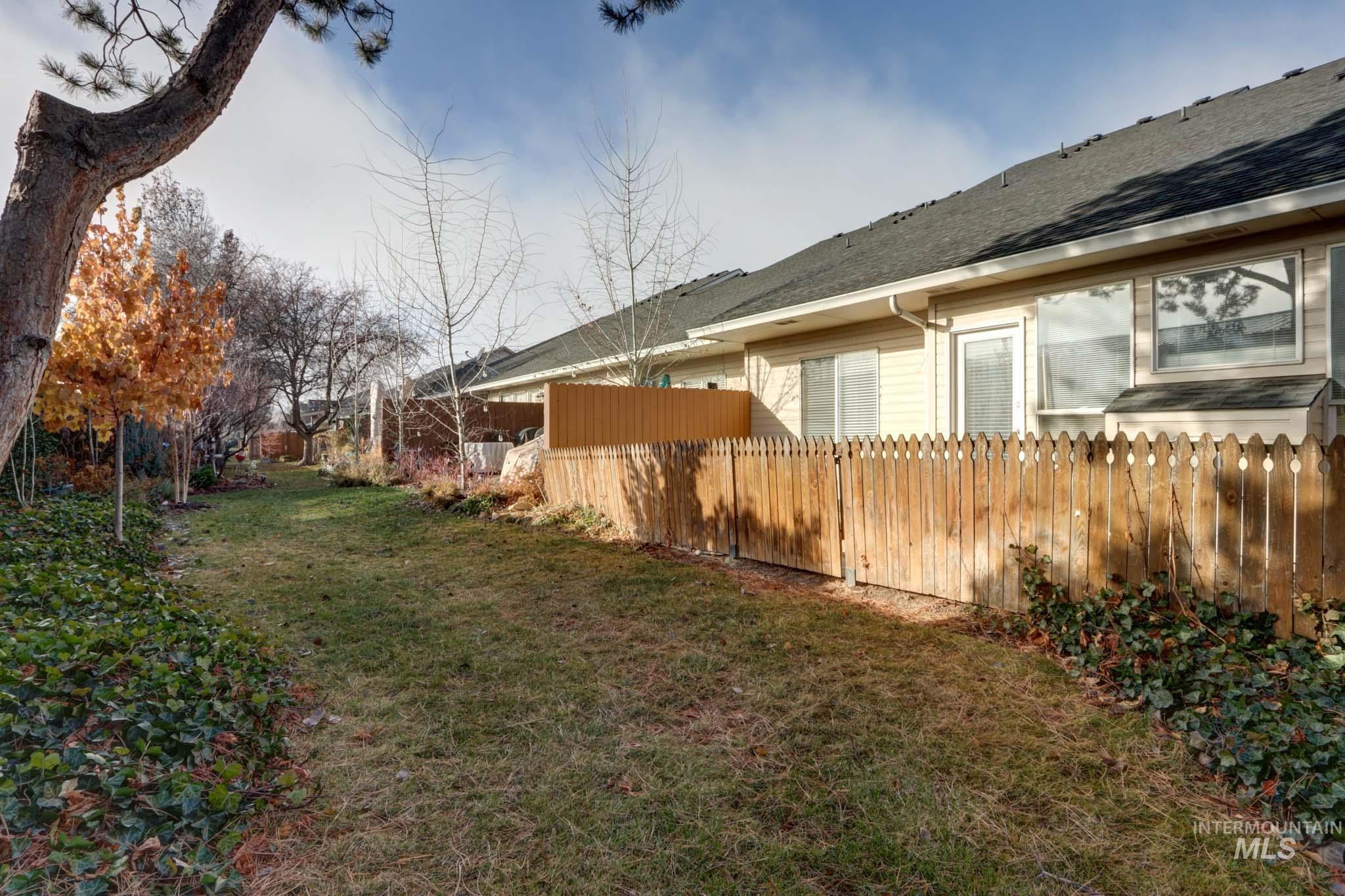 9043 W Shoup Ave, Boise, Idaho 83709, 3 Bedrooms, 2.5 Bathrooms, Residential For Sale, Price $369,000, 98936586