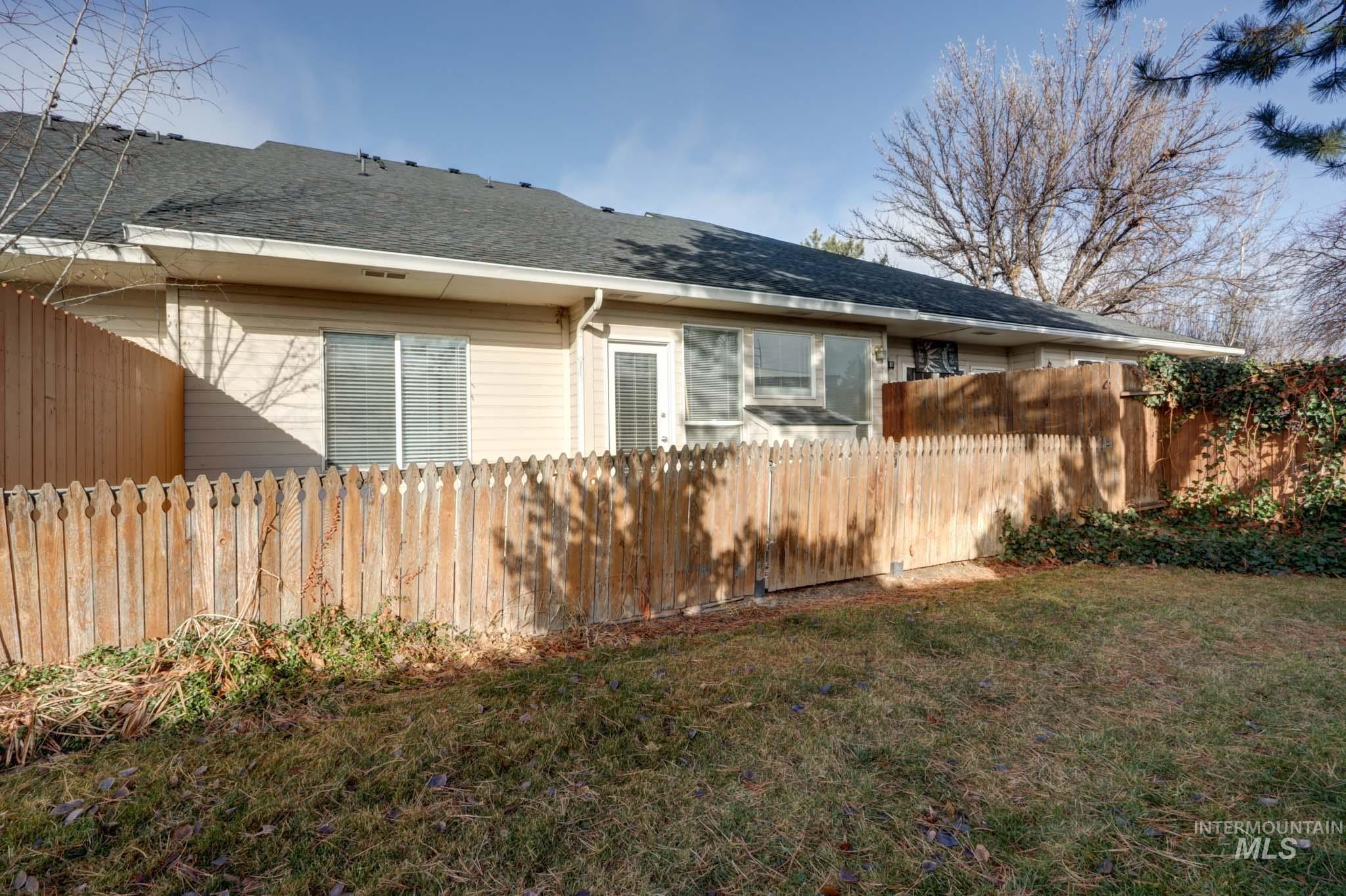 9043 W Shoup Ave, Boise, Idaho 83709, 3 Bedrooms, 2.5 Bathrooms, Residential For Sale, Price $369,000, 98936586
