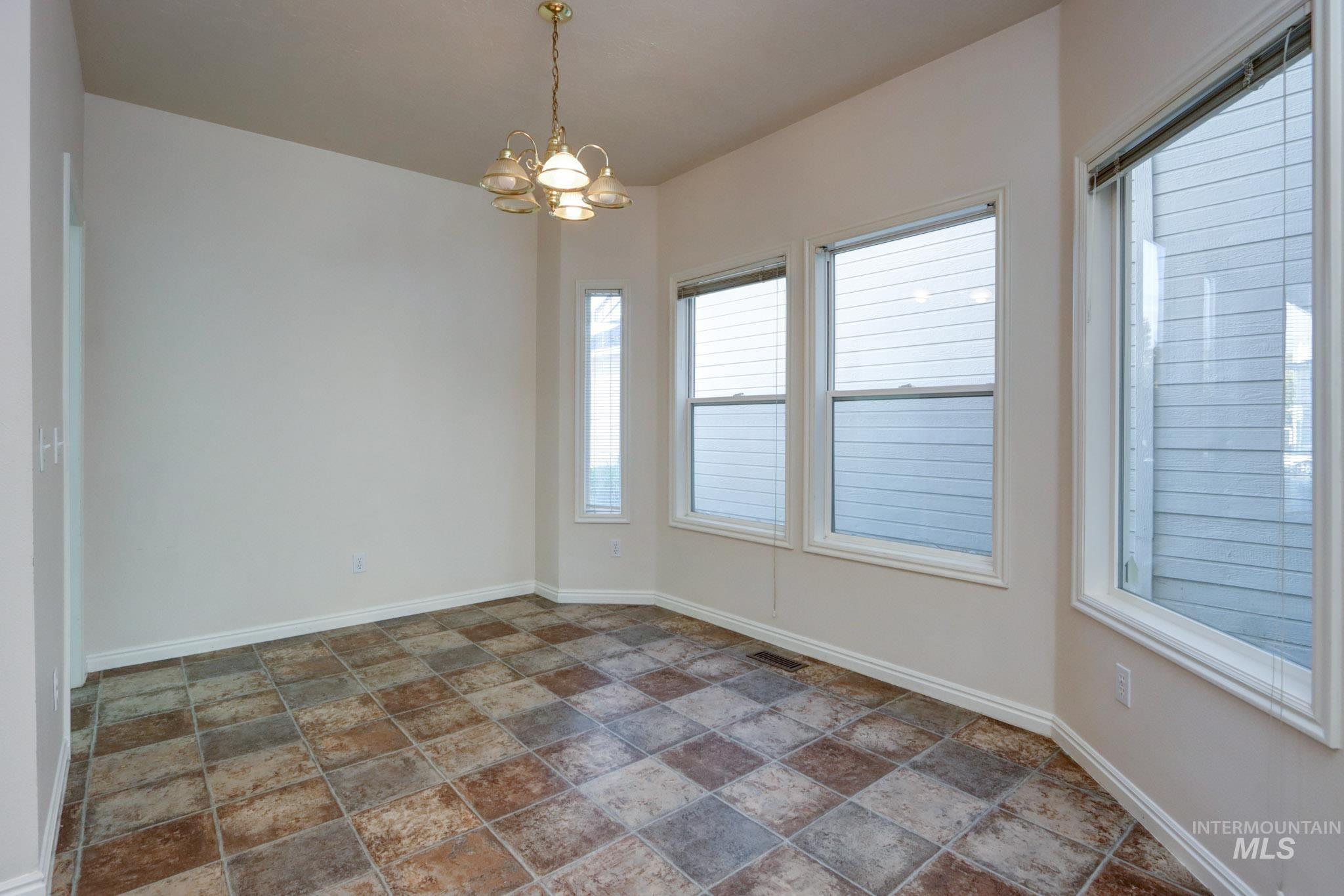 9043 W Shoup Ave, Boise, Idaho 83709, 3 Bedrooms, 2.5 Bathrooms, Residential For Sale, Price $369,000, 98936586