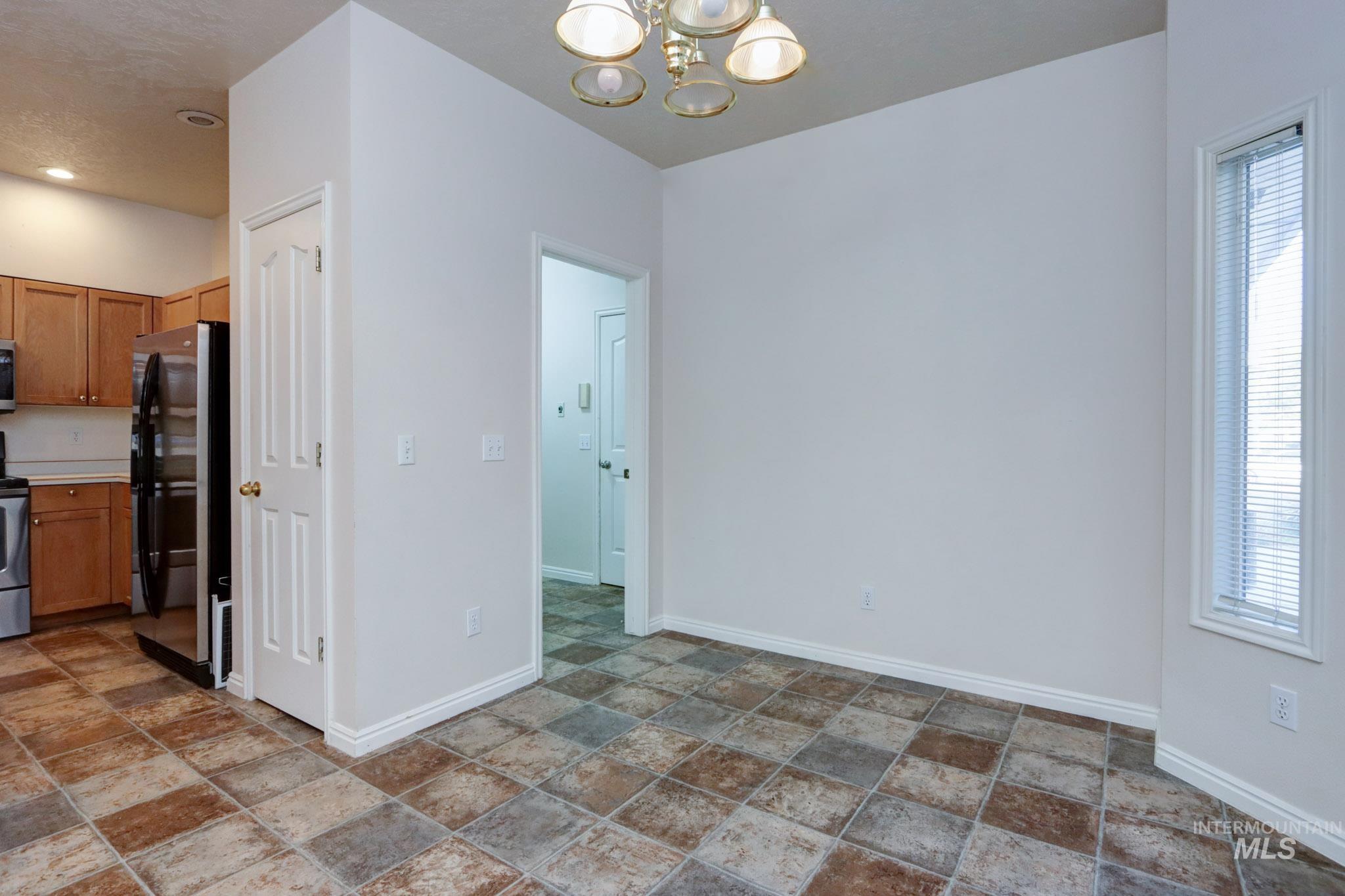 9043 W Shoup Ave, Boise, Idaho 83709, 3 Bedrooms, 2.5 Bathrooms, Residential For Sale, Price $369,000, 98936586