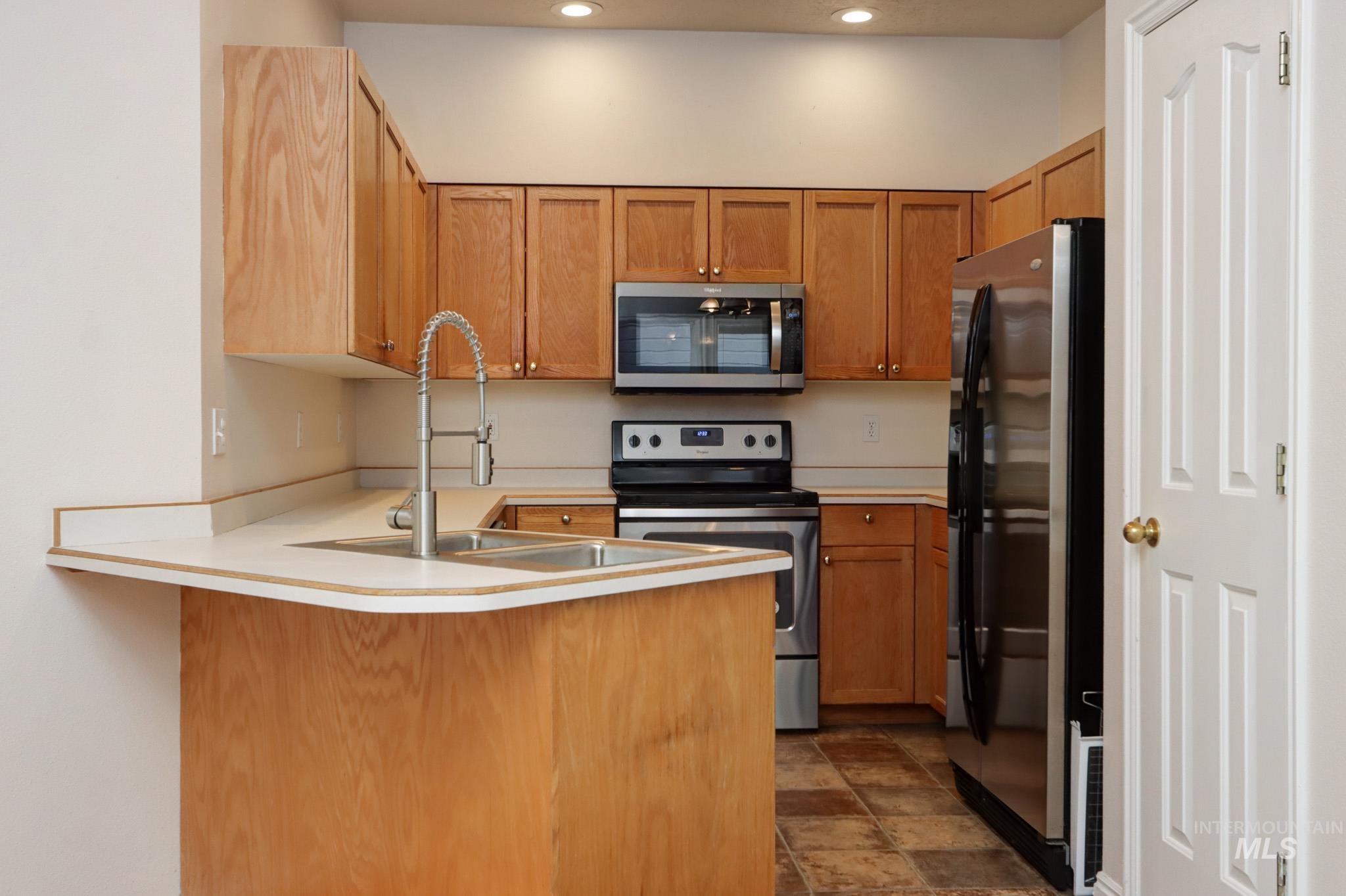 9043 W Shoup Ave, Boise, Idaho 83709, 3 Bedrooms, 2.5 Bathrooms, Residential For Sale, Price $369,000, 98936586