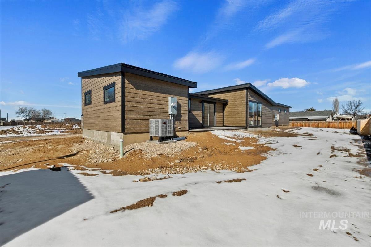 362-436 W London St, Middleton, Idaho 83644, 2 Bedrooms, 2 Bathrooms, Residential Income For Sale, Price $2,680,000, 98936648