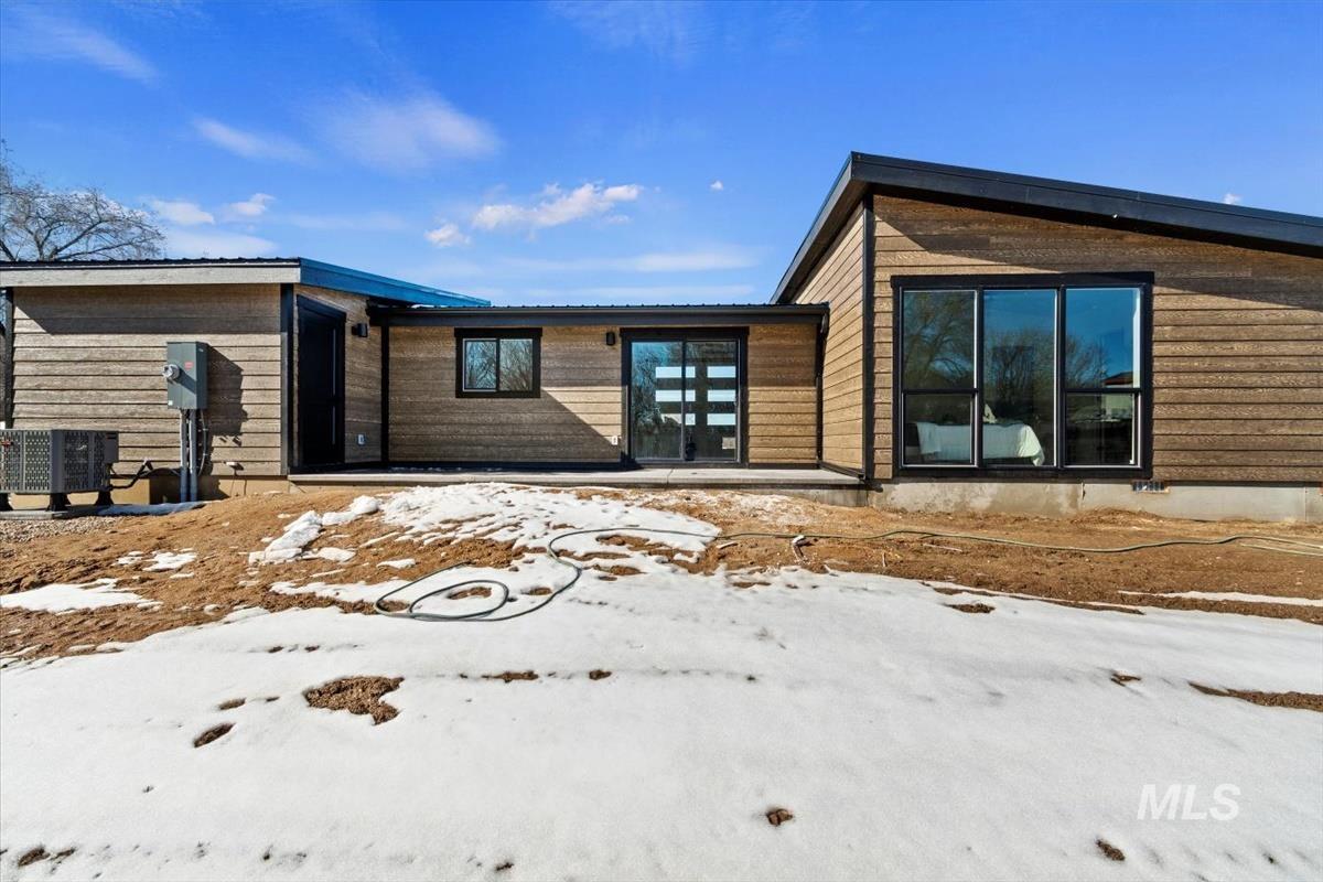 362-436 W London St, Middleton, Idaho 83644, 2 Bedrooms, 2 Bathrooms, Residential Income For Sale, Price $2,680,000, 98936648