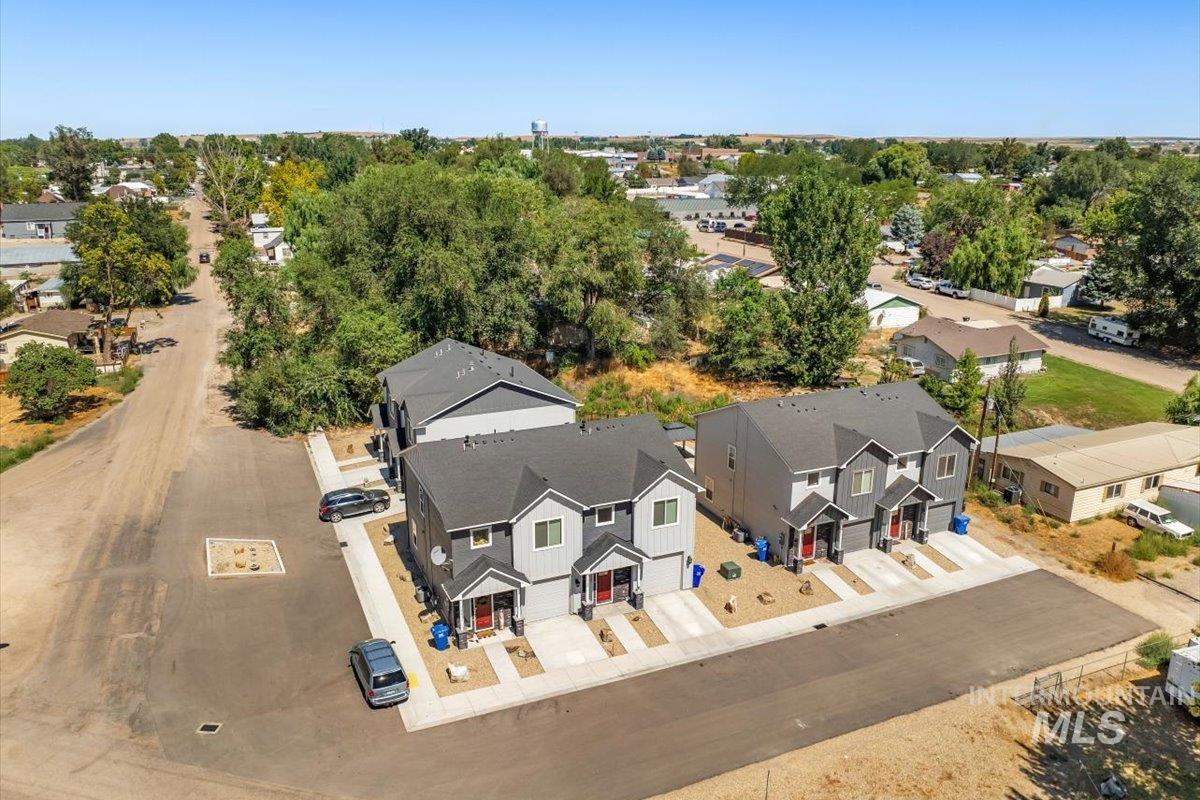 701 E Bates Ave., Parma, Idaho 83660, 3 Bedrooms, 2.5 Bathrooms, Residential Income For Sale, Price $1,790,000, 98936709