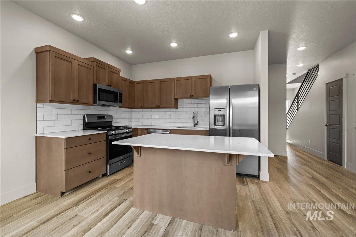 701 E Bates Ave., Parma, Idaho 83660, 3 Bedrooms, 2.5 Bathrooms, Residential Income For Sale, Price $1,790,000, 98936709