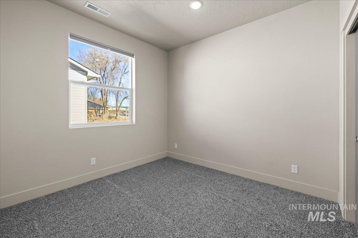 701 E Bates Ave., Parma, Idaho 83660, 3 Bedrooms, 2.5 Bathrooms, Residential Income For Sale, Price $1,790,000, 98936709