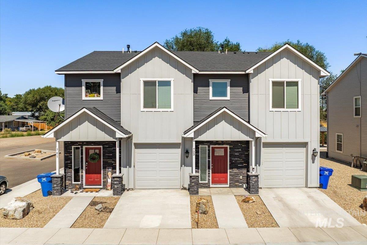 701 E Bates Ave., Parma, Idaho 83660, 3 Bedrooms, 2.5 Bathrooms, Residential Income For Sale, Price $1,790,000, 98936709