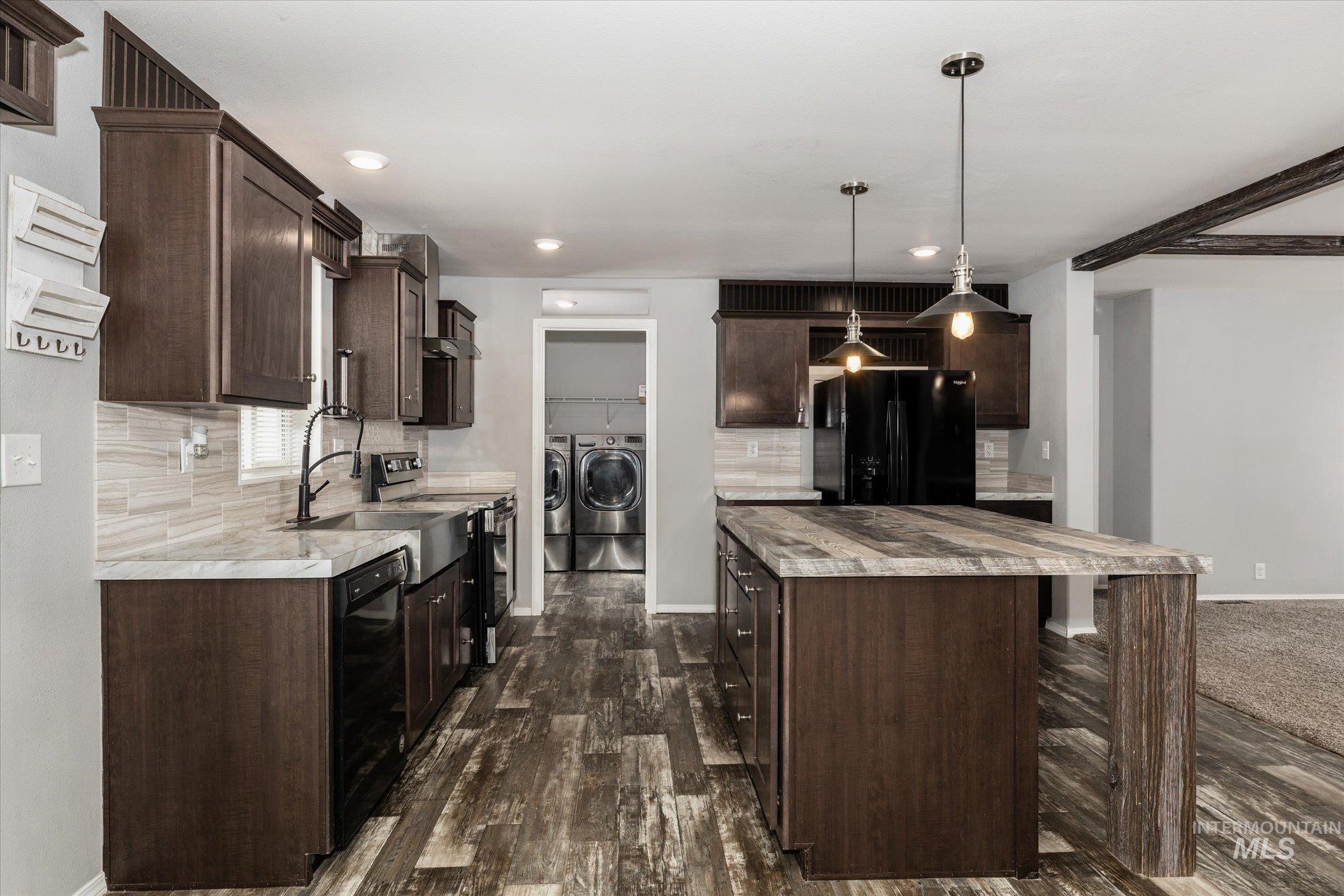 26915 Chips Ln, Parma, Idaho 83660, 3 Bedrooms, 2 Bathrooms, Residential For Sale, Price $649,900, 98936722
