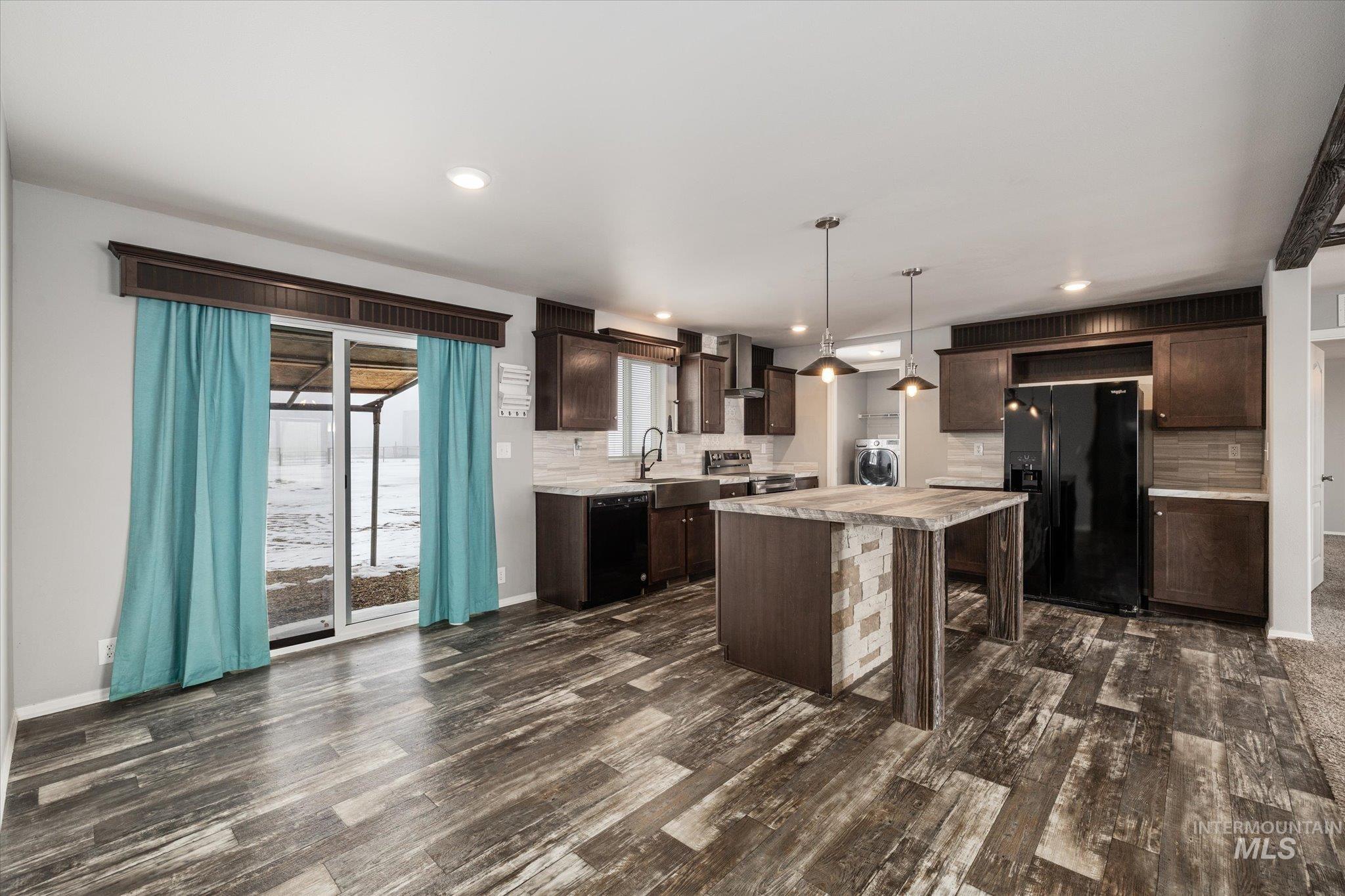 26915 Chips Ln, Parma, Idaho 83660, 3 Bedrooms, 2 Bathrooms, Residential For Sale, Price $649,900, 98936722