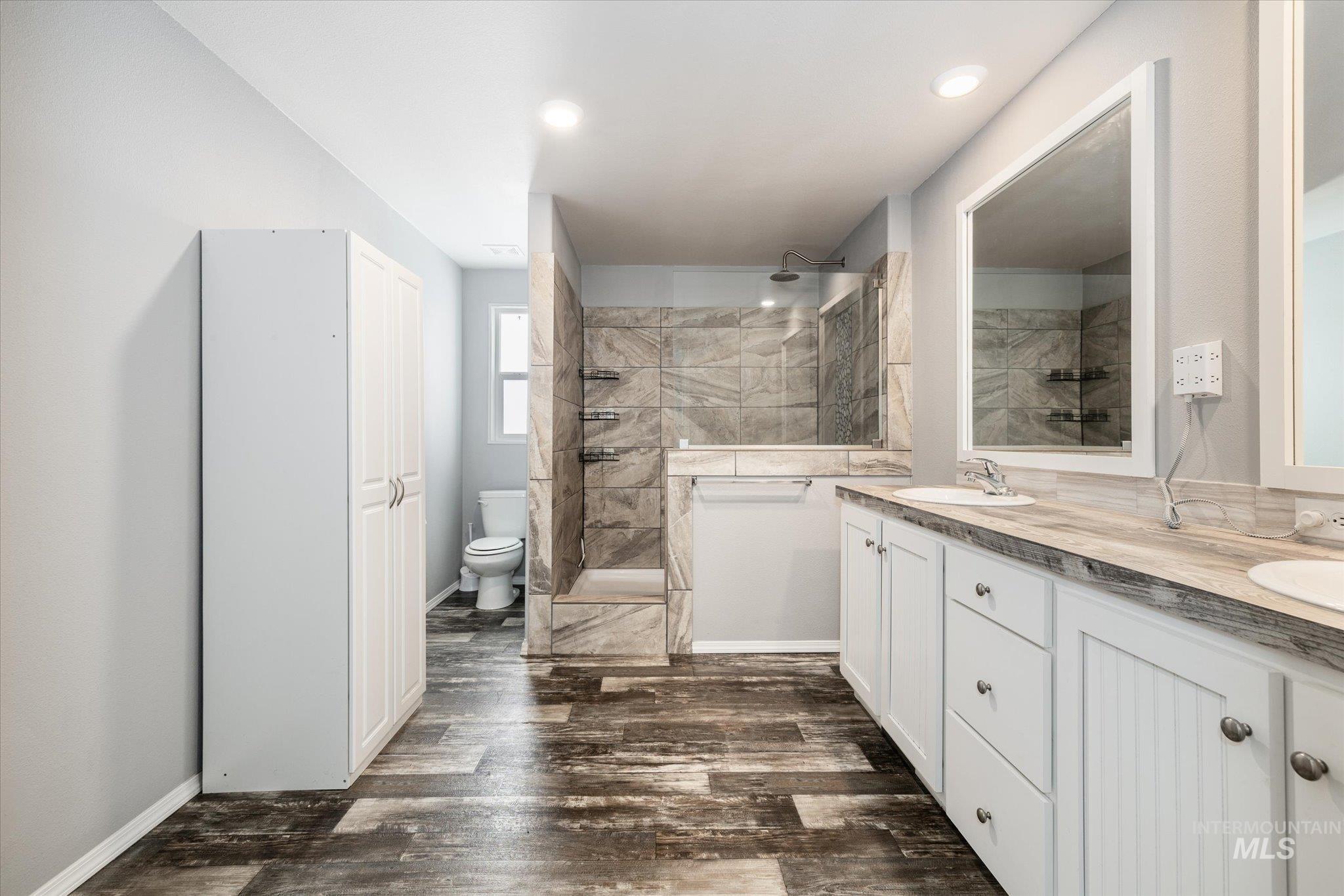26915 Chips Ln, Parma, Idaho 83660, 3 Bedrooms, 2 Bathrooms, Residential For Sale, Price $649,900, 98936722