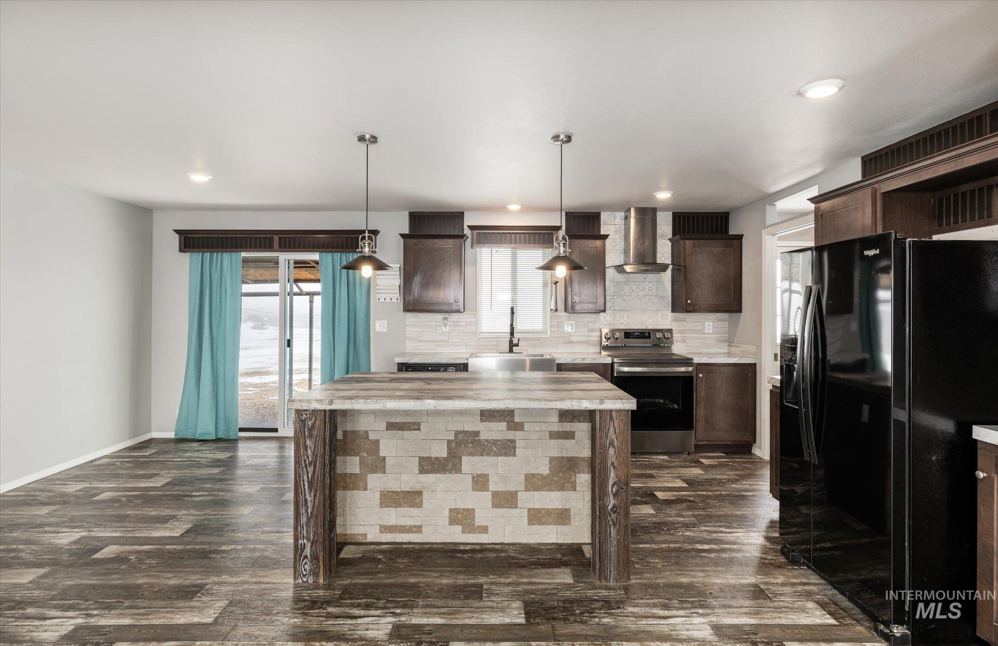 26915 Chips Ln, Parma, Idaho 83660, 3 Bedrooms, 2 Bathrooms, Residential For Sale, Price $649,900, 98936722