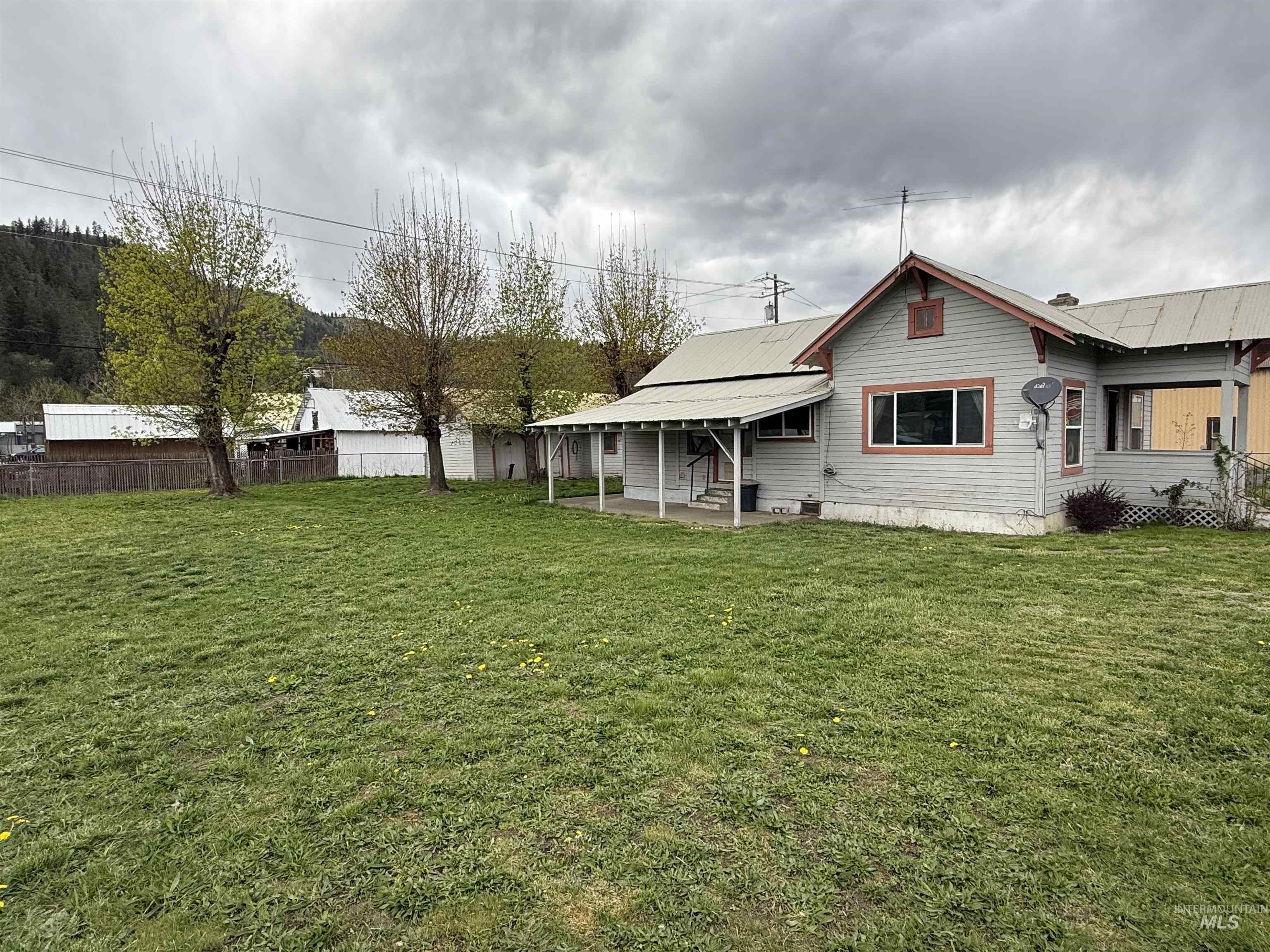 202 S Main Street, Kooskia, Idaho 83539, 2 Bedrooms, 1 Bathroom, Residential For Sale, Price $199,999, 98936735