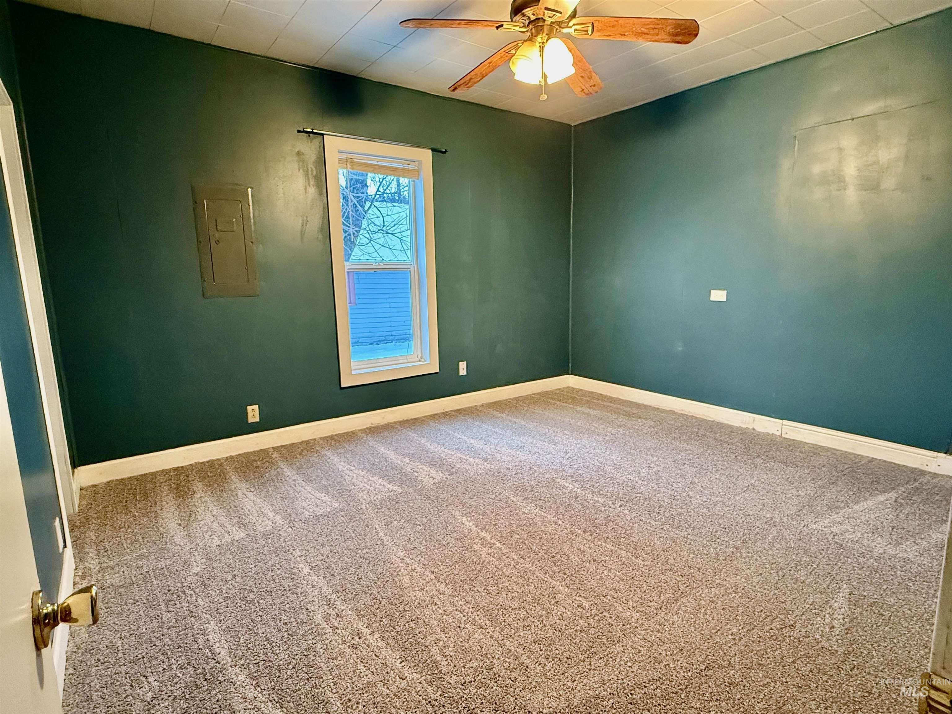 202 S Main Street, Kooskia, Idaho 83539, 2 Bedrooms, 1 Bathroom, Residential For Sale, Price $199,999, 98936735