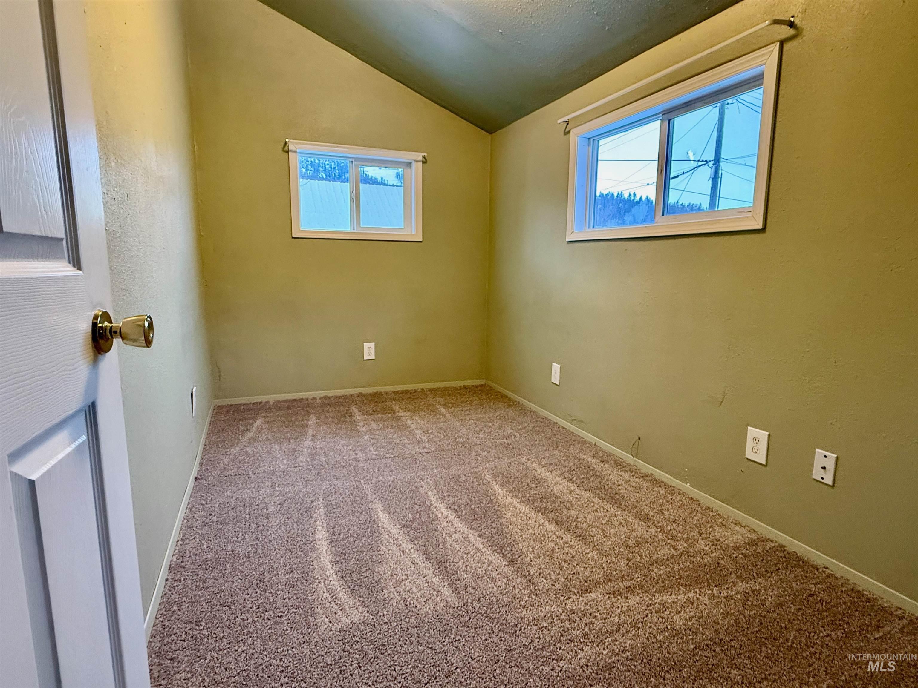 202 S Main Street, Kooskia, Idaho 83539, 2 Bedrooms, 1 Bathroom, Residential For Sale, Price $199,999, 98936735