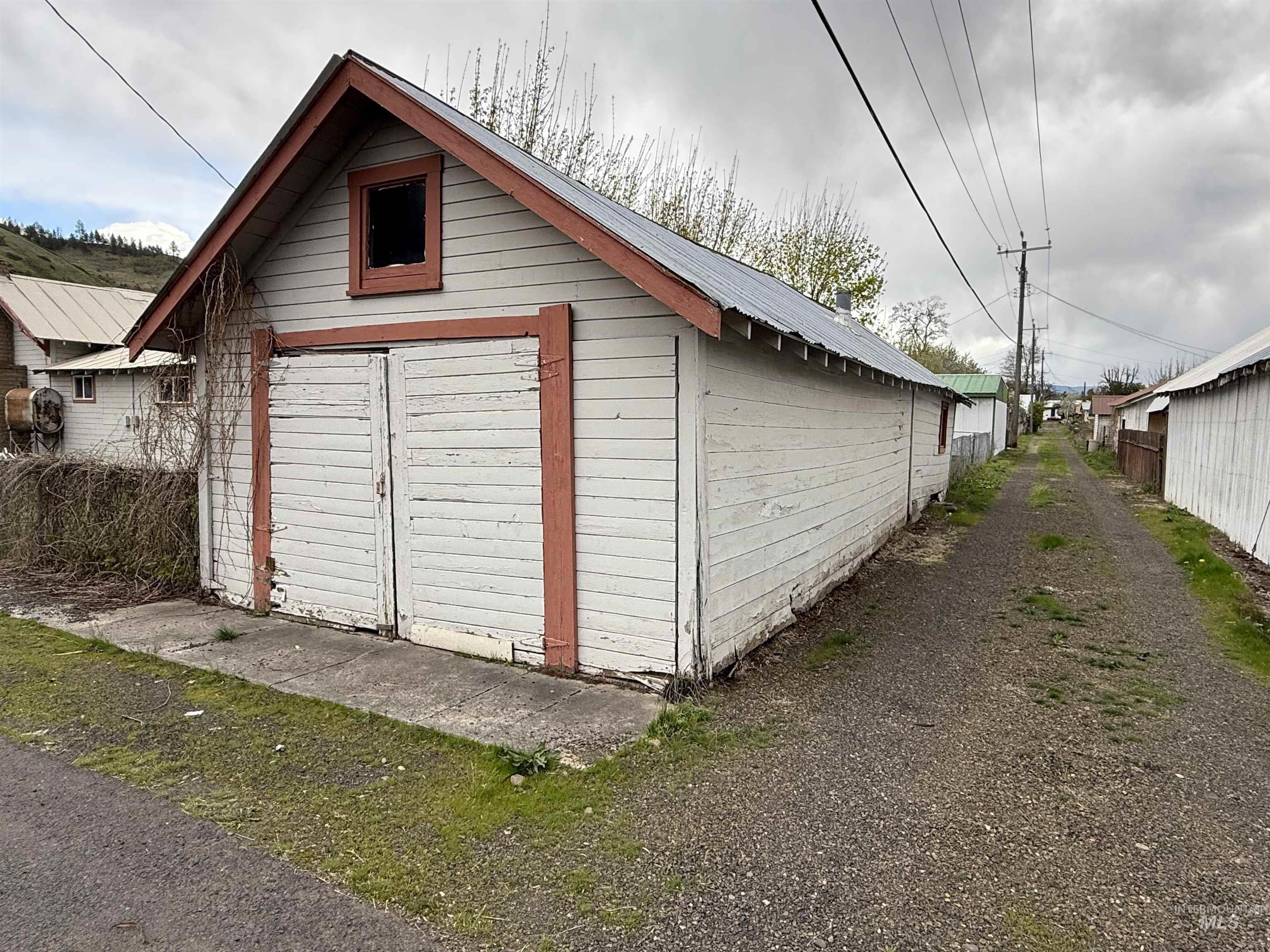 202 S Main Street, Kooskia, Idaho 83539, 2 Bedrooms, 1 Bathroom, Residential For Sale, Price $199,999, 98936735
