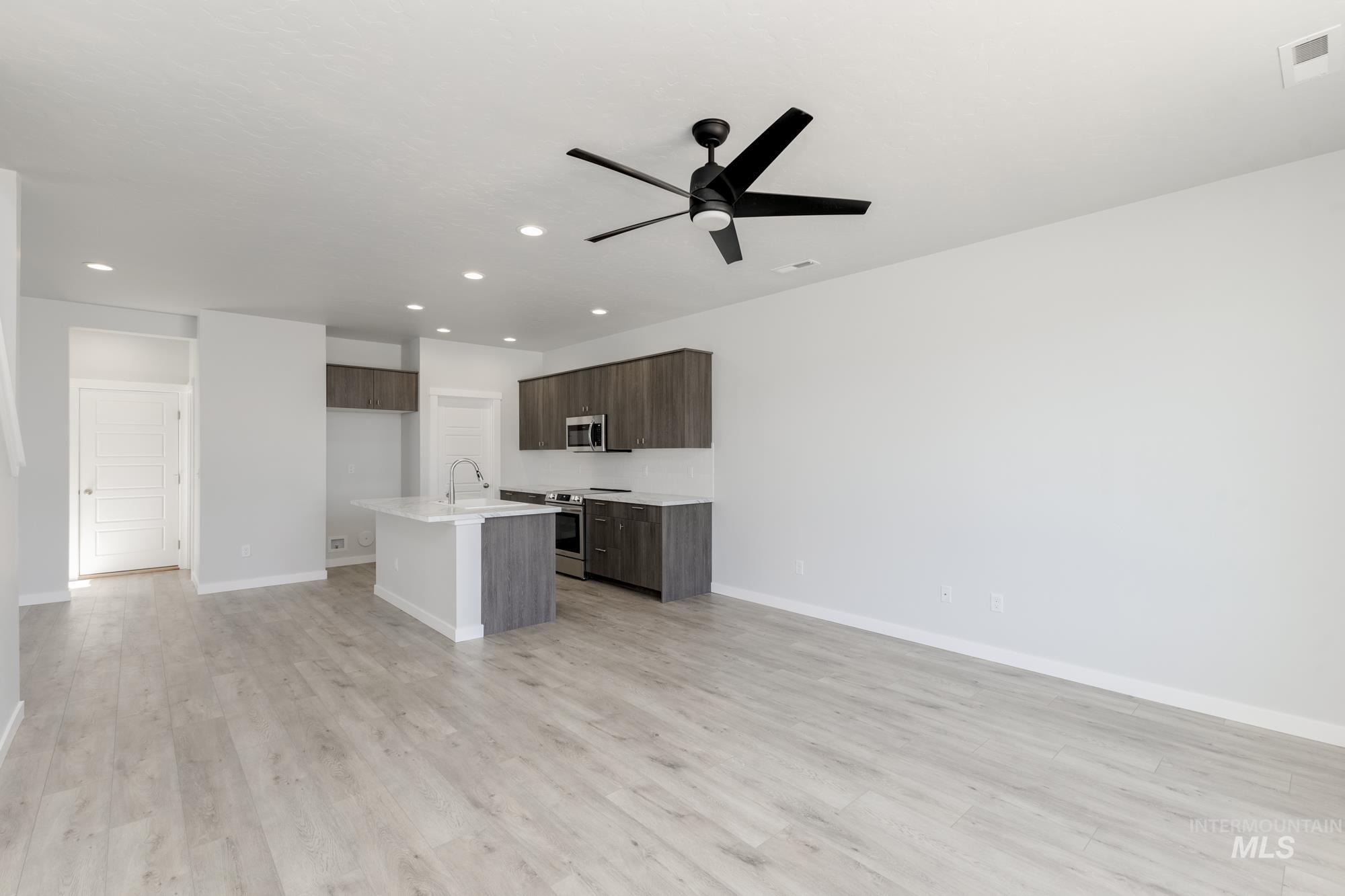 4391 N Magical Creek Ave, Meridian, Idaho 83646, 3 Bedrooms, 2.5 Bathrooms, Residential For Sale, Price $419,990, 98936820