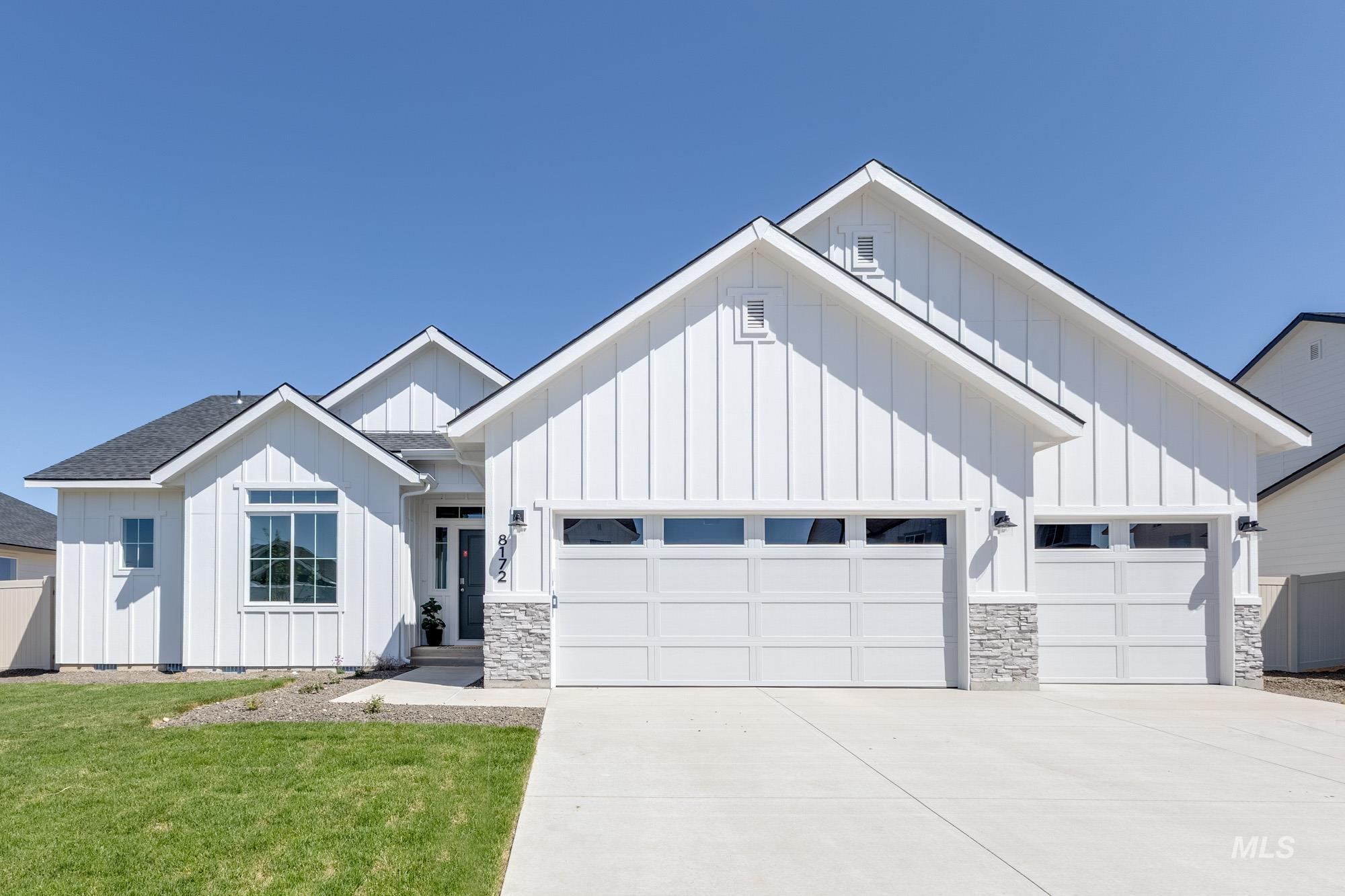 8172 E Red Horse St, Nampa, Idaho 83687, 4 Bedrooms, 2 Bathrooms, Residential For Sale, Price $495,990, 98936829