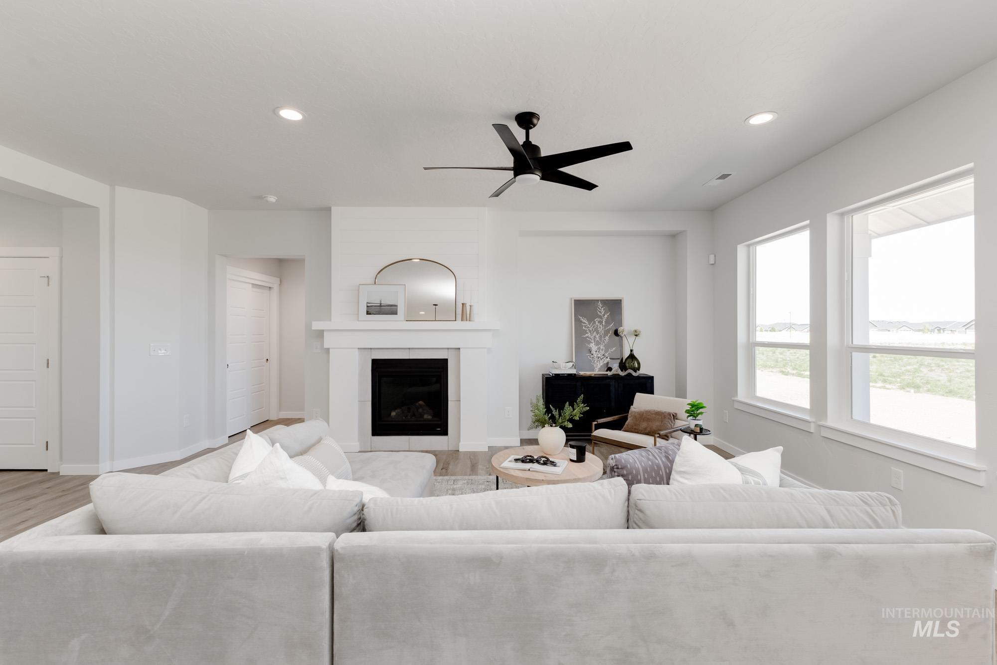 8172 E Red Horse St, Nampa, Idaho 83687, 4 Bedrooms, 2 Bathrooms, Residential For Sale, Price $495,990, 98936829