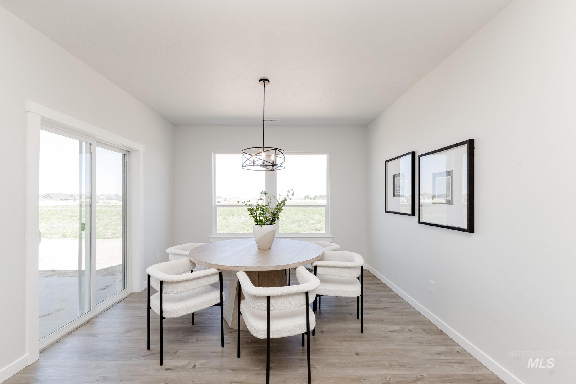 8172 E Red Horse St, Nampa, Idaho 83687, 4 Bedrooms, 2 Bathrooms, Residential For Sale, Price $495,990, 98936829