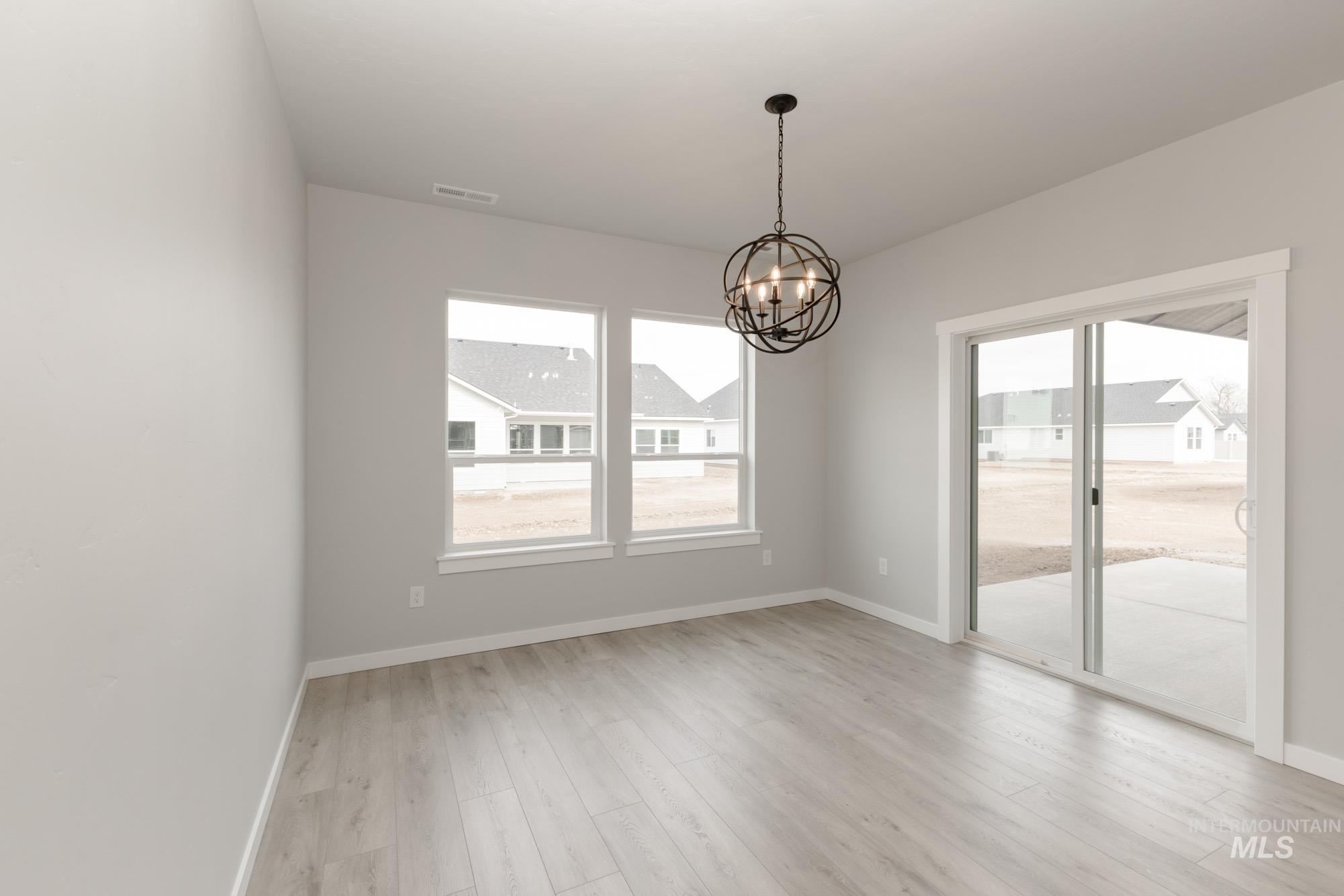8114 E Bright Angel Dr, Nampa, Idaho 83687, 4 Bedrooms, 2 Bathrooms, Residential For Sale, Price $494,990, 98936830