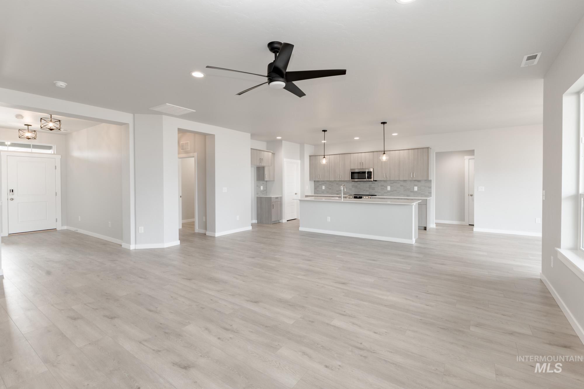 8114 E Bright Angel Dr, Nampa, Idaho 83687, 4 Bedrooms, 2 Bathrooms, Residential For Sale, Price $494,990, 98936830