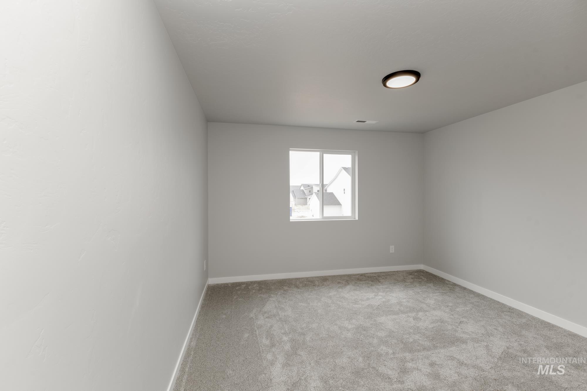 8161 E Red Horse St, Nampa, Idaho 83687, 5 Bedrooms, 2.5 Bathrooms, Residential For Sale, Price $504,990, 98936835