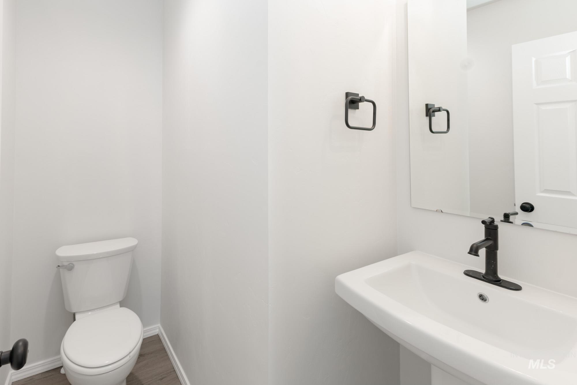 11195 Cart St, Caldwell, Idaho 83605, 4 Bedrooms, 2.5 Bathrooms, Residential For Sale, Price $456,990, 98936842