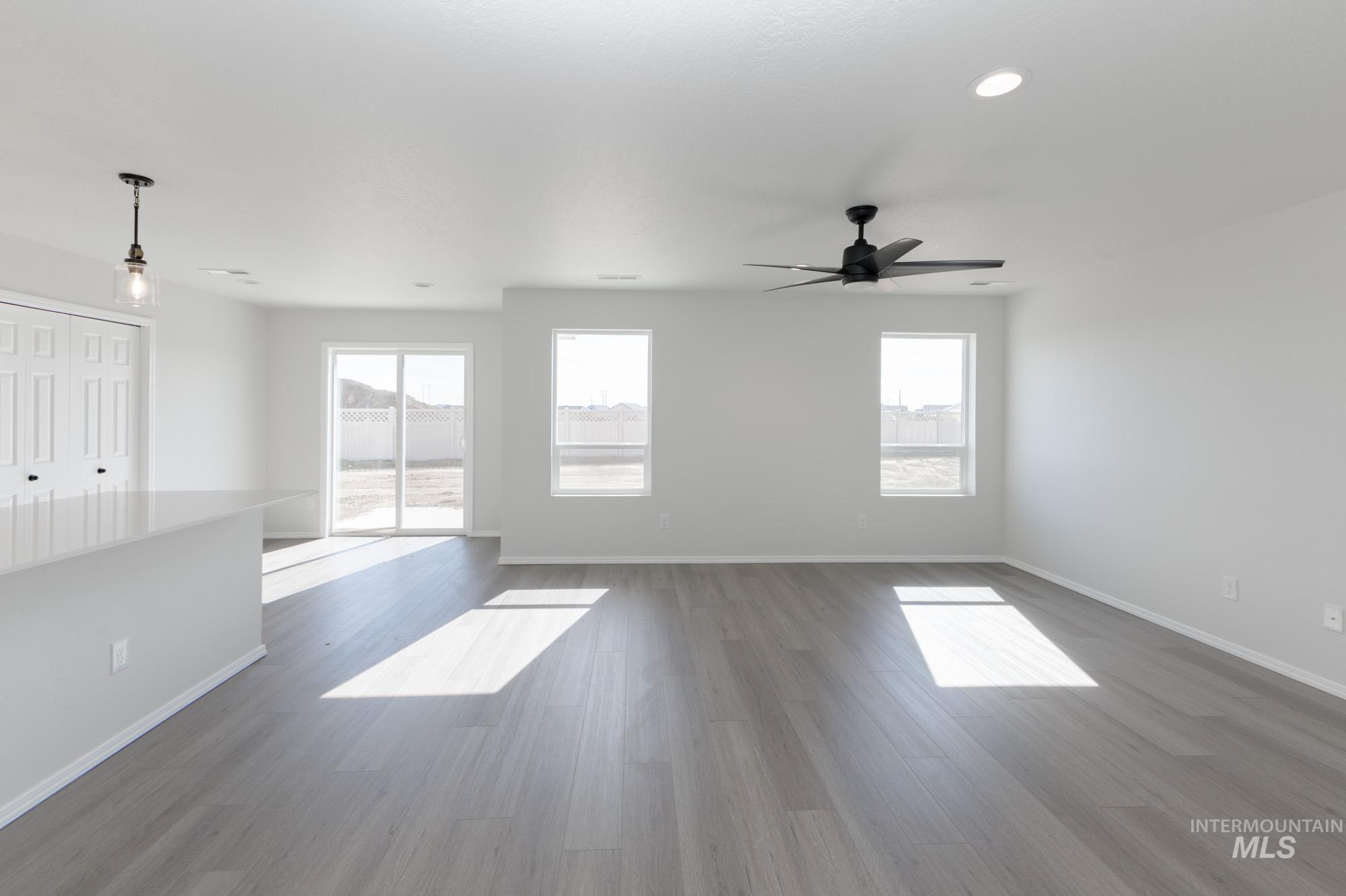 11195 Cart St, Caldwell, Idaho 83605, 4 Bedrooms, 2.5 Bathrooms, Residential For Sale, Price $456,990, 98936842