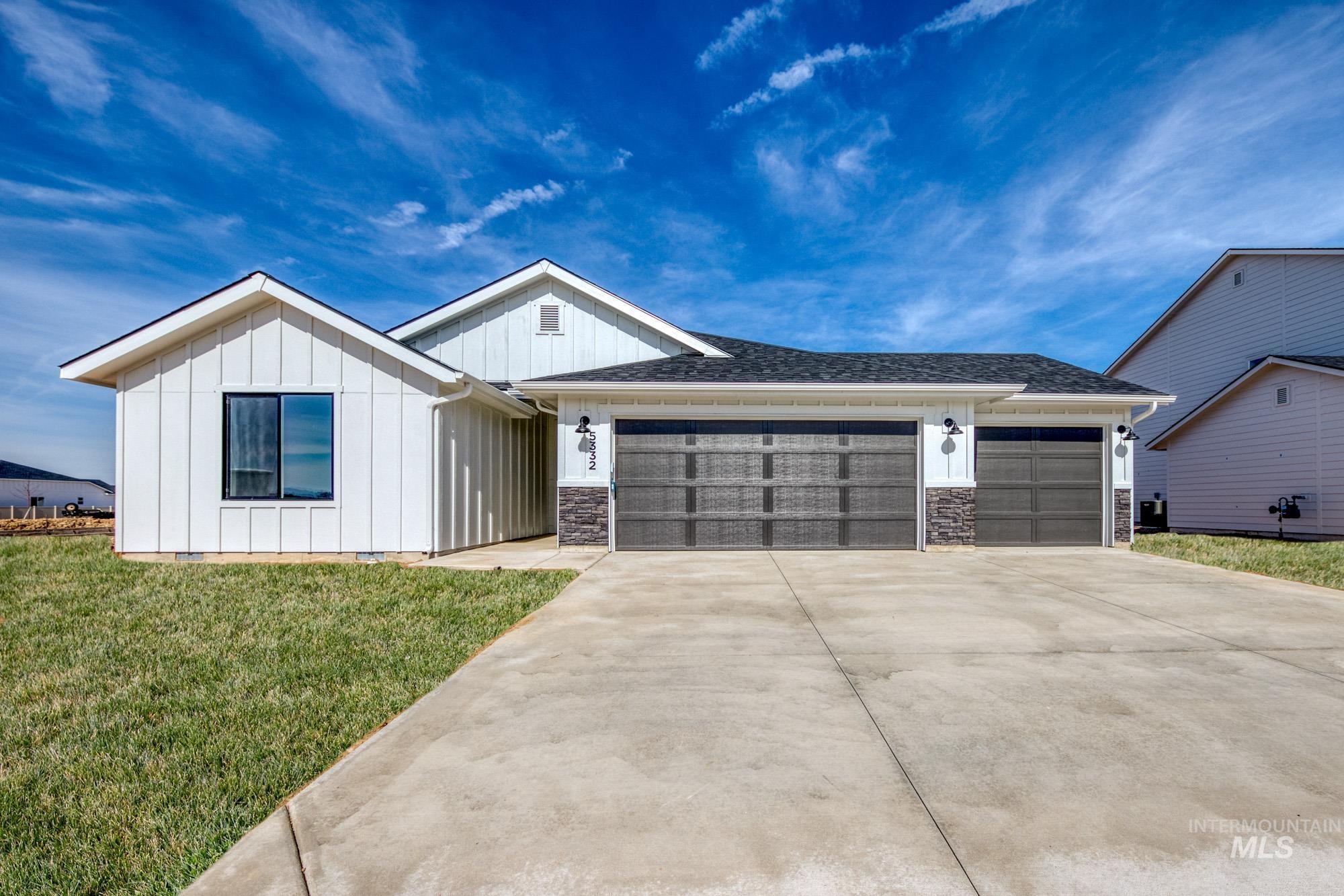 5332 E Grizzly St, Nampa, Idaho 83687, 4 Bedrooms, 2 Bathrooms, Residential For Sale, Price $454,990, 98936846
