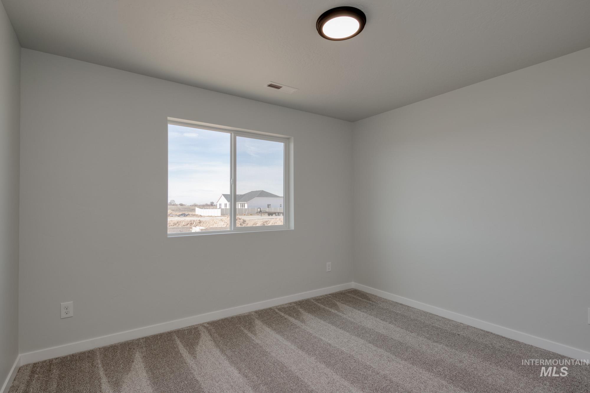 5332 E Grizzly St, Nampa, Idaho 83687, 4 Bedrooms, 2 Bathrooms, Residential For Sale, Price $454,990, 98936846