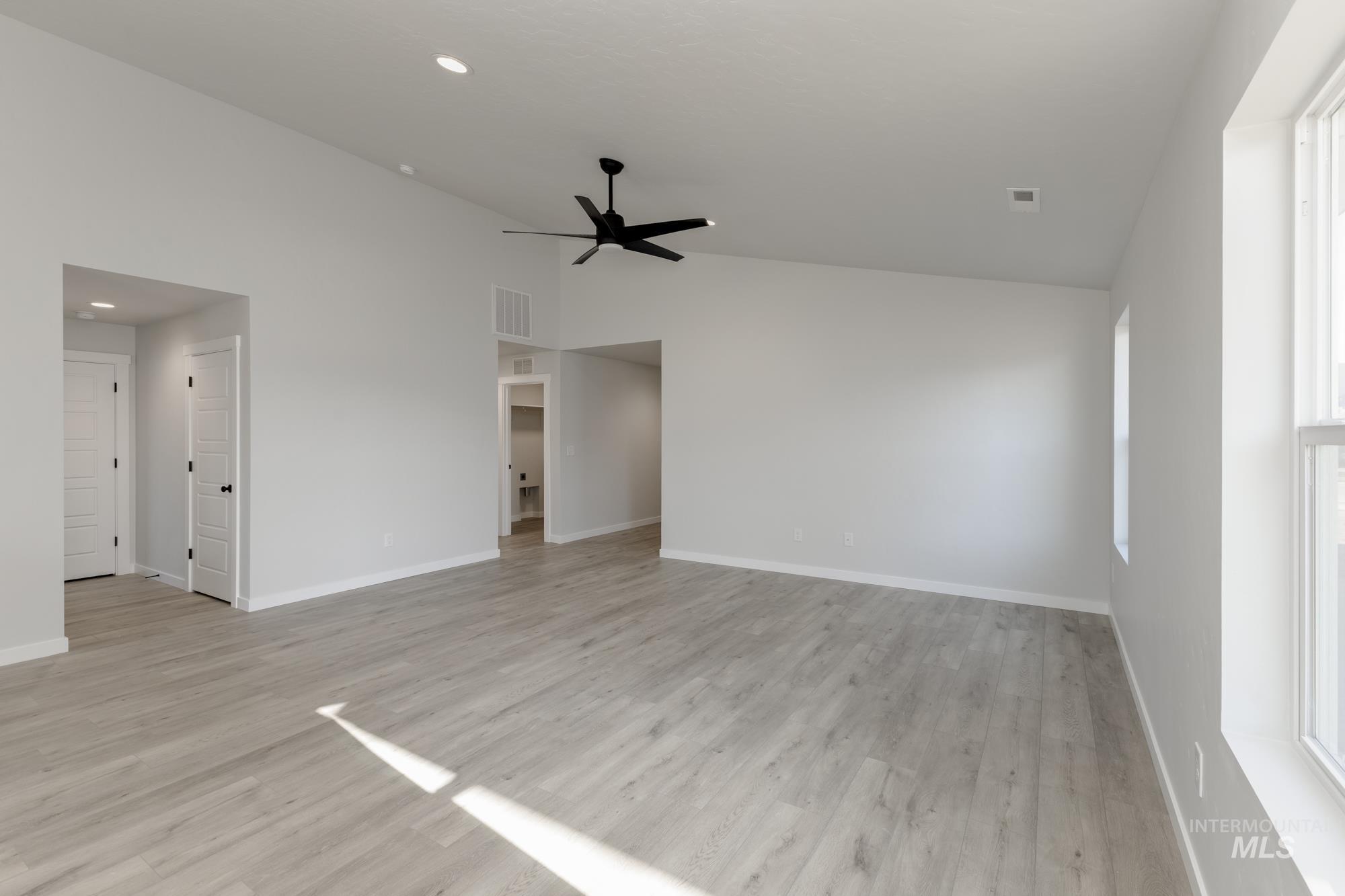 5303 E Grizzly St, Nampa, Idaho 83687, 4 Bedrooms, 2 Bathrooms, Residential For Sale, Price $456,990, 98936849
