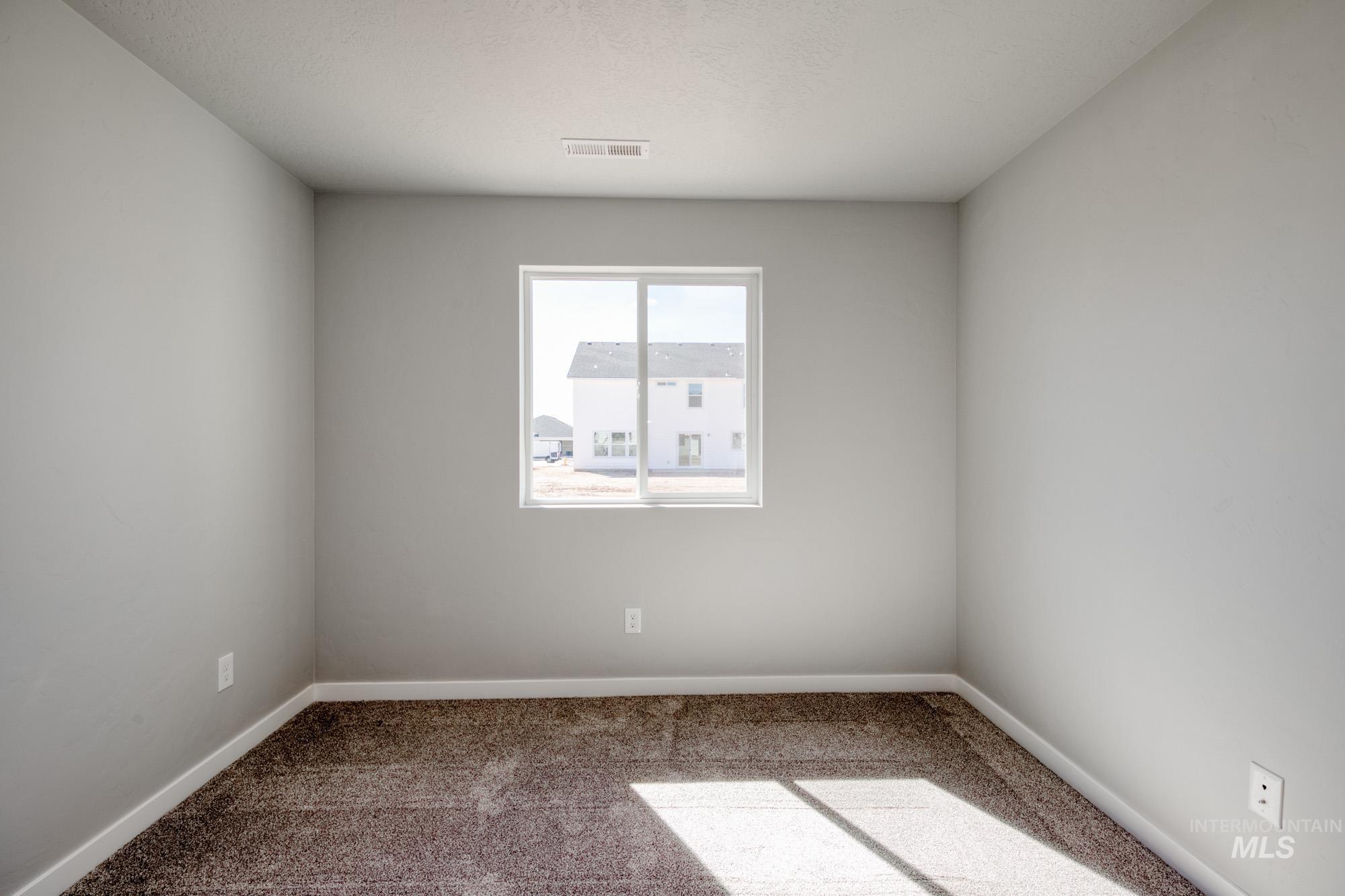 5275 E Grizzly St, Nampa, Idaho 83687, 5 Bedrooms, 2.5 Bathrooms, Residential For Sale, Price $531,990, 98936850