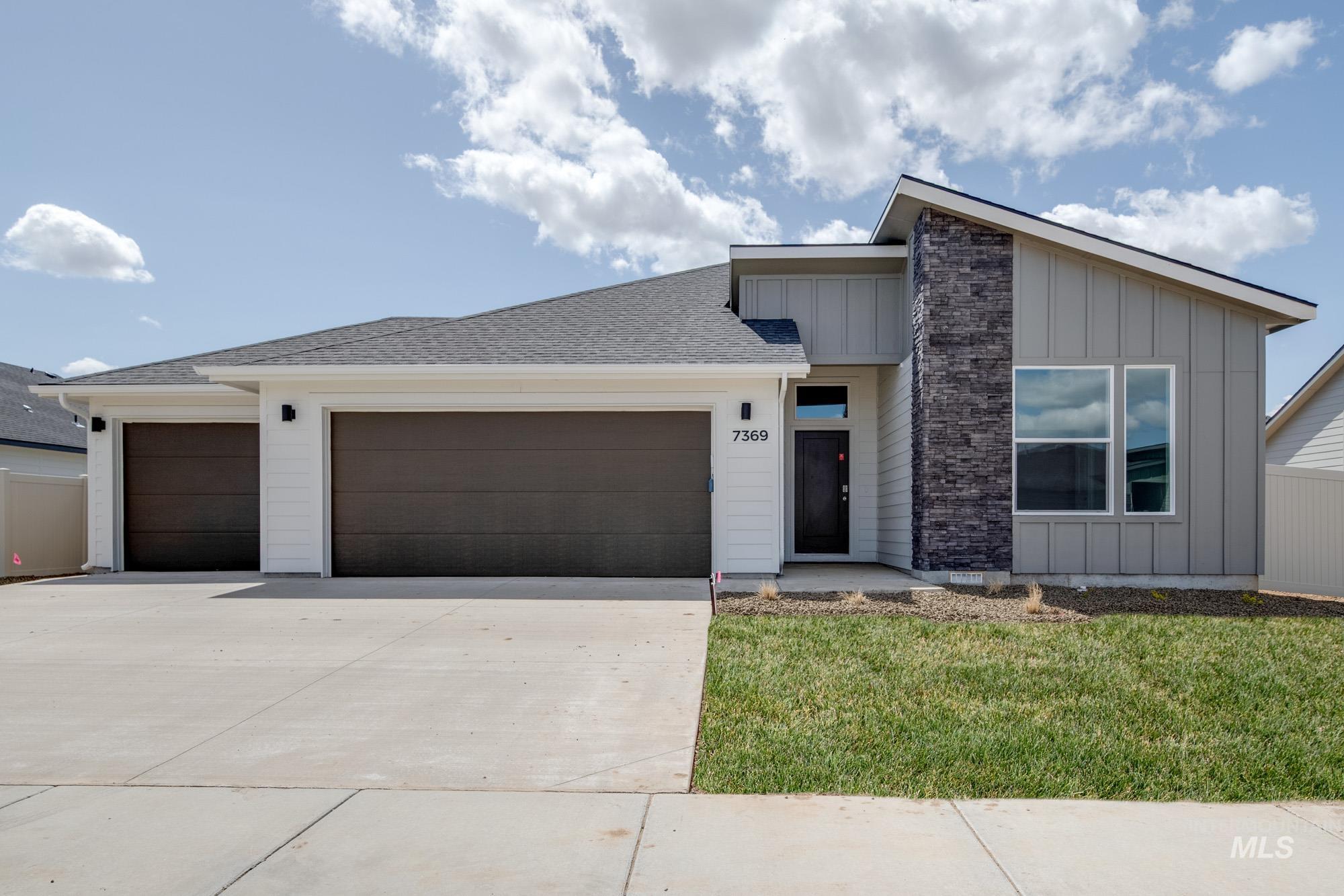 7369 E Shields Dr, Nampa, Idaho 83687, 4 Bedrooms, 2 Bathrooms, Residential For Sale, Price $457,990, 98936854