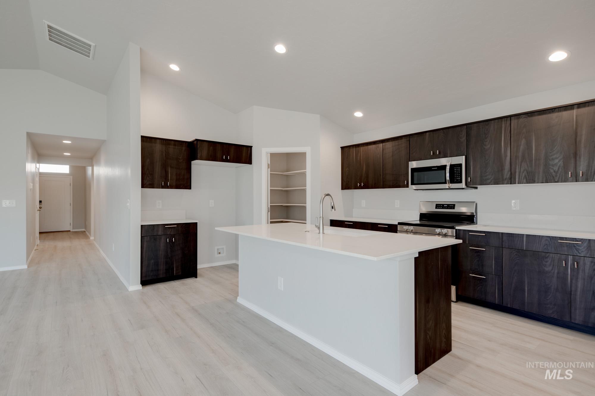 7369 E Shields Dr, Nampa, Idaho 83687, 4 Bedrooms, 2 Bathrooms, Residential For Sale, Price $457,990, 98936854