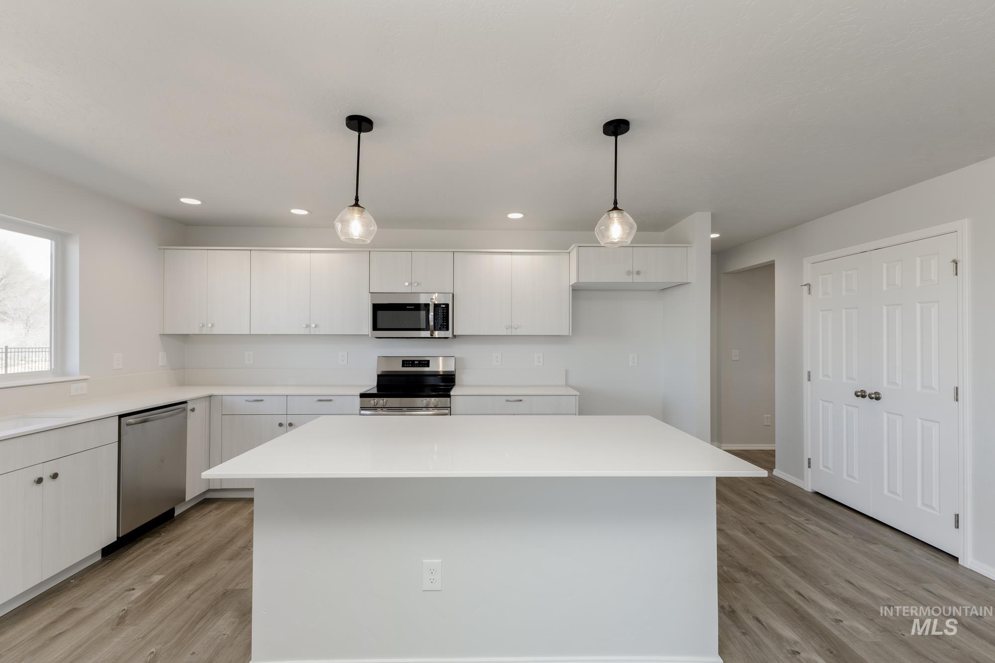 7286 E Shields Dr, Nampa, Idaho 83687, 5 Bedrooms, 2.5 Bathrooms, Residential For Sale, Price $509,990, 98936861