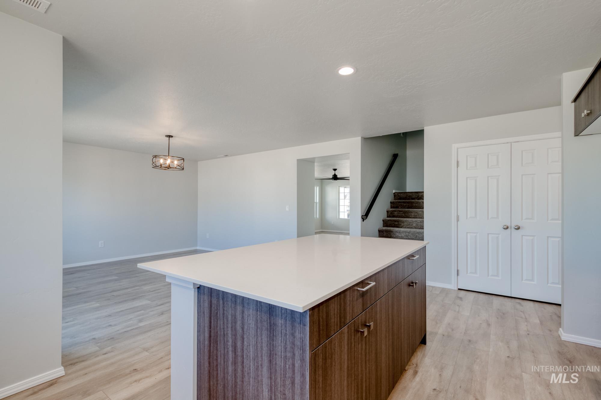 325 Crystal Rock Ave, Caldwell, Idaho 83605, 5 Bedrooms, 2.5 Bathrooms, Residential For Sale, Price $479,990, 98936866