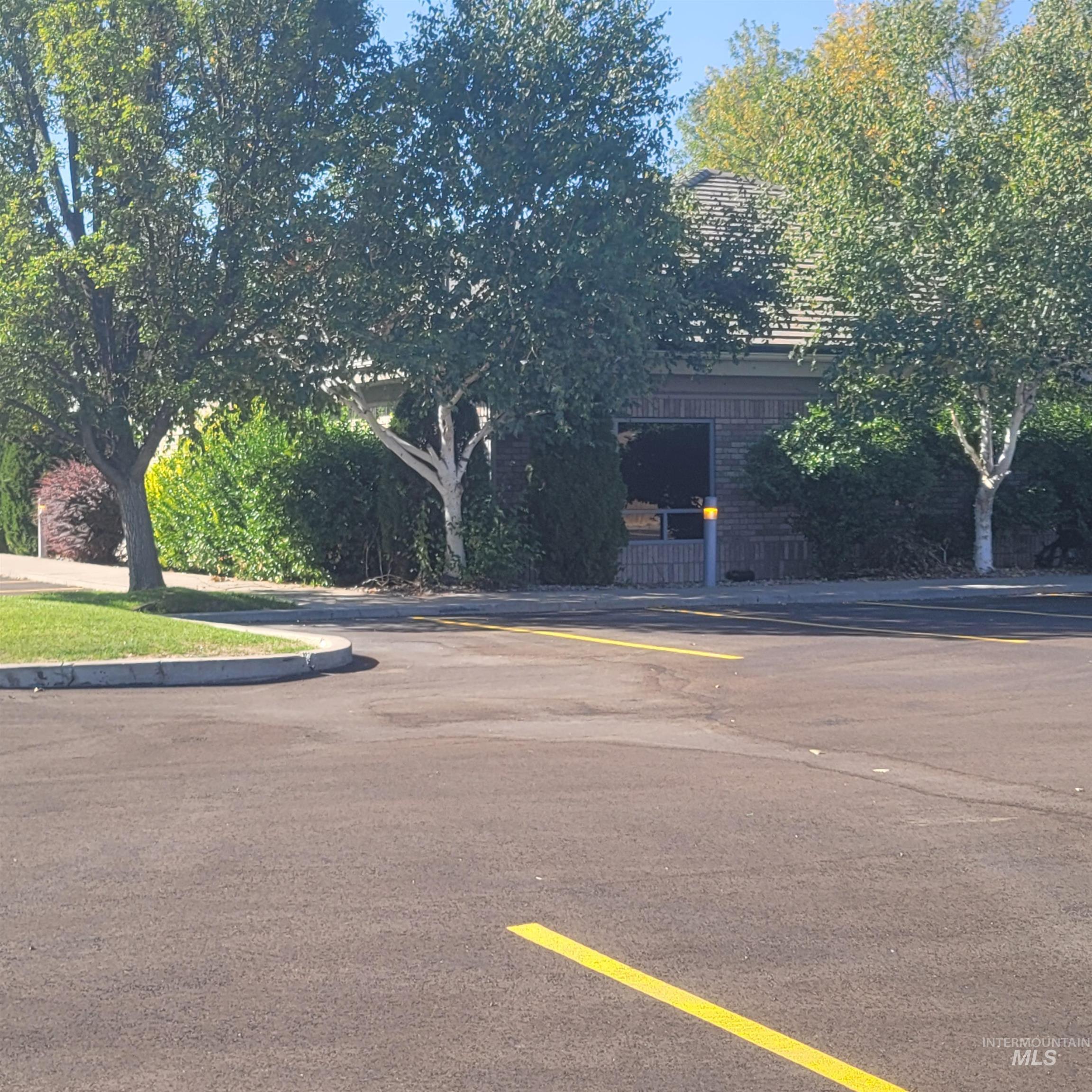 414 Shoup Ave. W., Twin Falls, Idaho 83301, Business/Commercial For Sale, Price $117,806,MLS 98937654