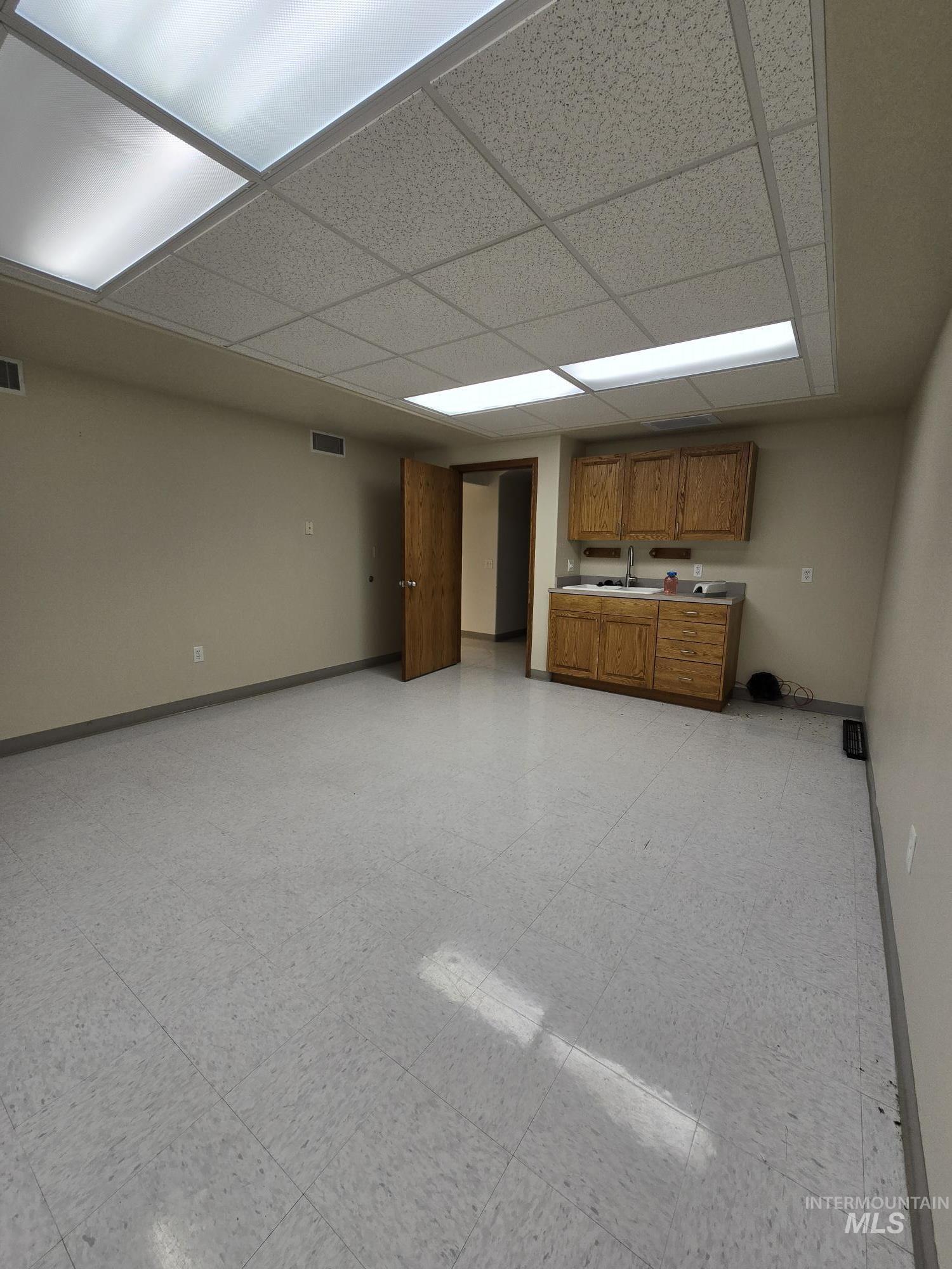 414 Shoup Ave. W., Twin Falls, Idaho 83301, Business/Commercial For Sale, Price $117,806,MLS 98937654