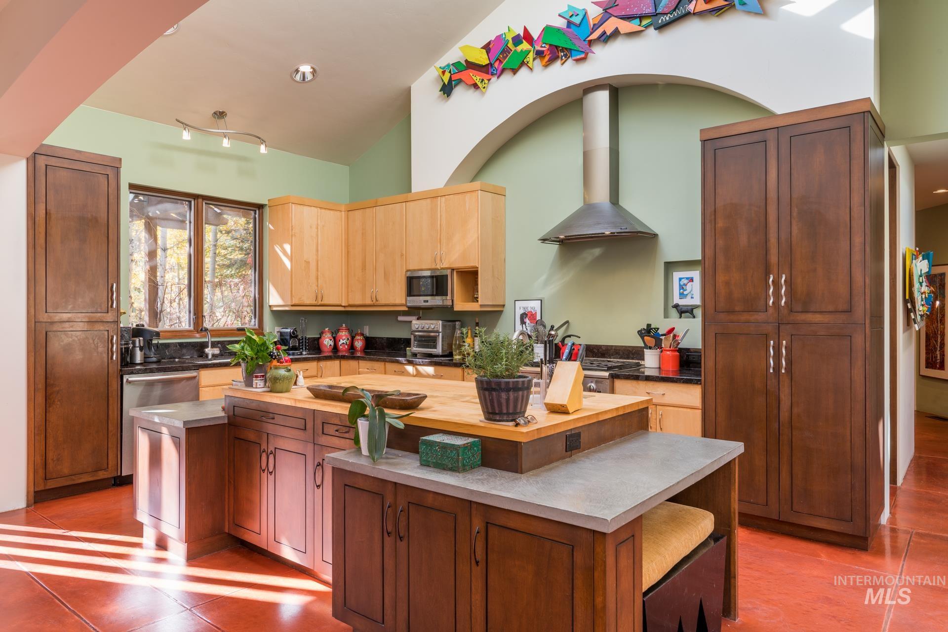 35 Greenhorn Rd, Hailey, Idaho 83333, 3 Bedrooms, 3.5 Bathrooms, Residential For Sale, Price $5,950,000, 98938226