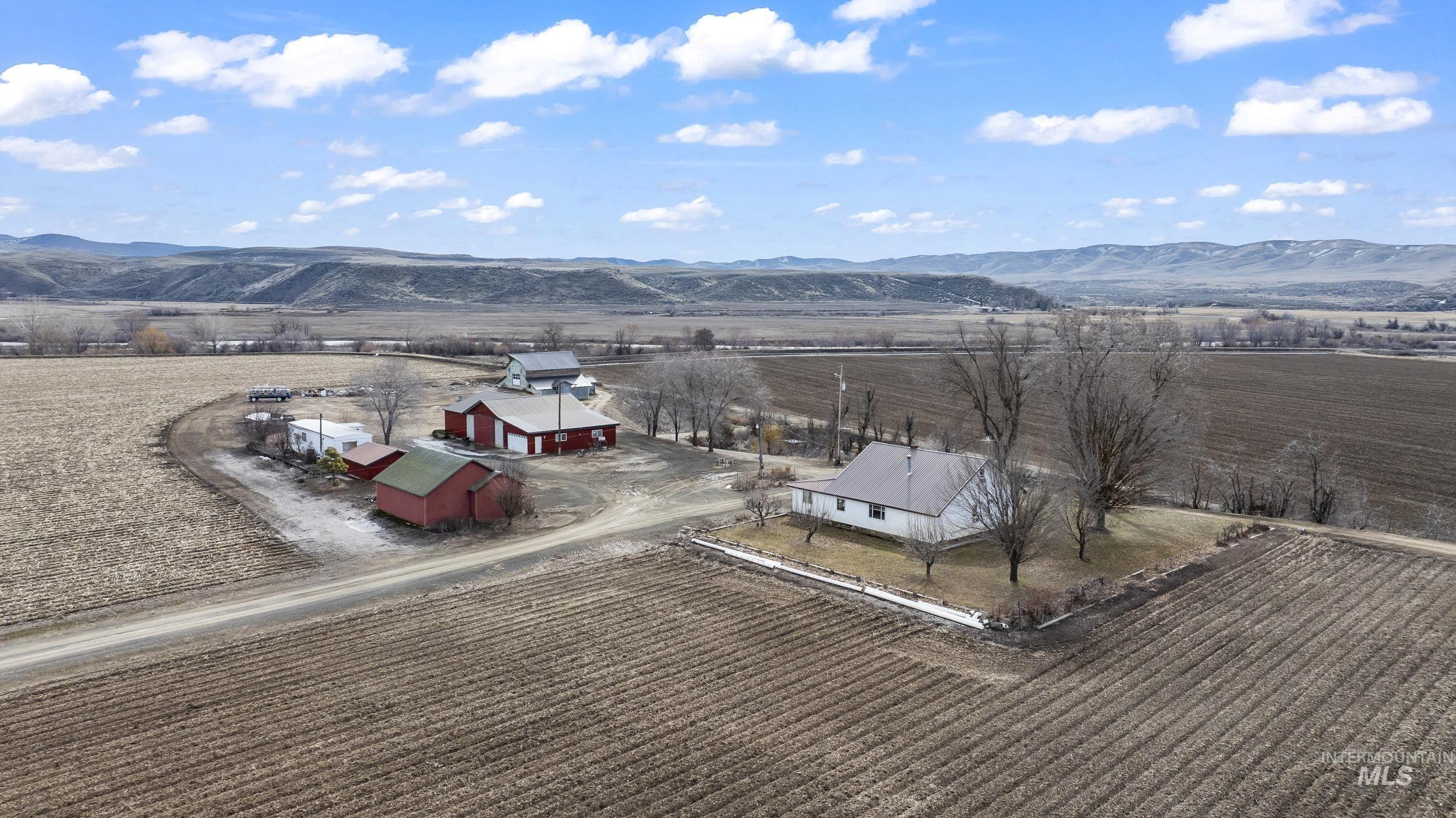 2117 Weiser River Road, Weiser, Idaho 83672, 3 Bedrooms, 1.5 Bathrooms, Farm & Ranch For Sale, Price $3,375,000, 98939019
