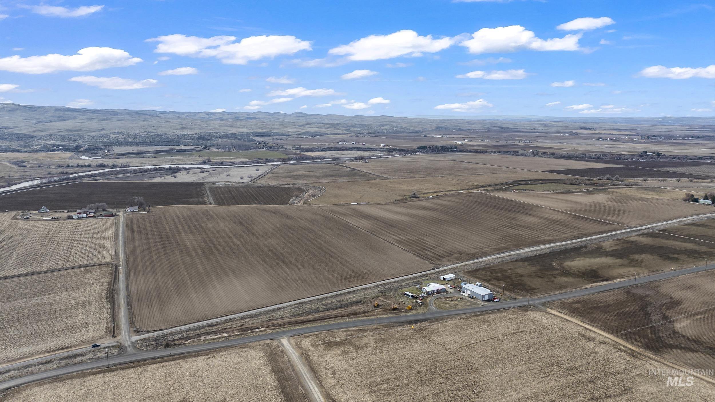 2117 Weiser River Road, Weiser, Idaho 83672, 3 Bedrooms, 1.5 Bathrooms, Farm & Ranch For Sale, Price $3,375,000, 98939019