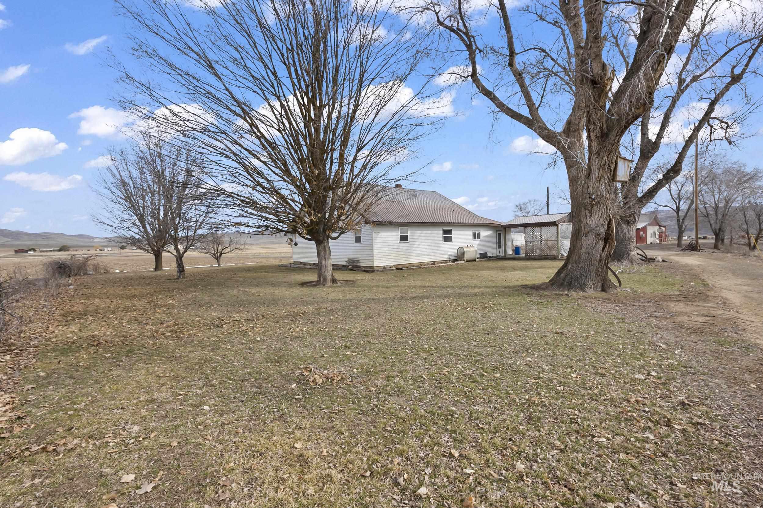 2117 Weiser River Road, Weiser, Idaho 83672, 3 Bedrooms, 1.5 Bathrooms, Farm & Ranch For Sale, Price $3,375,000, 98939019