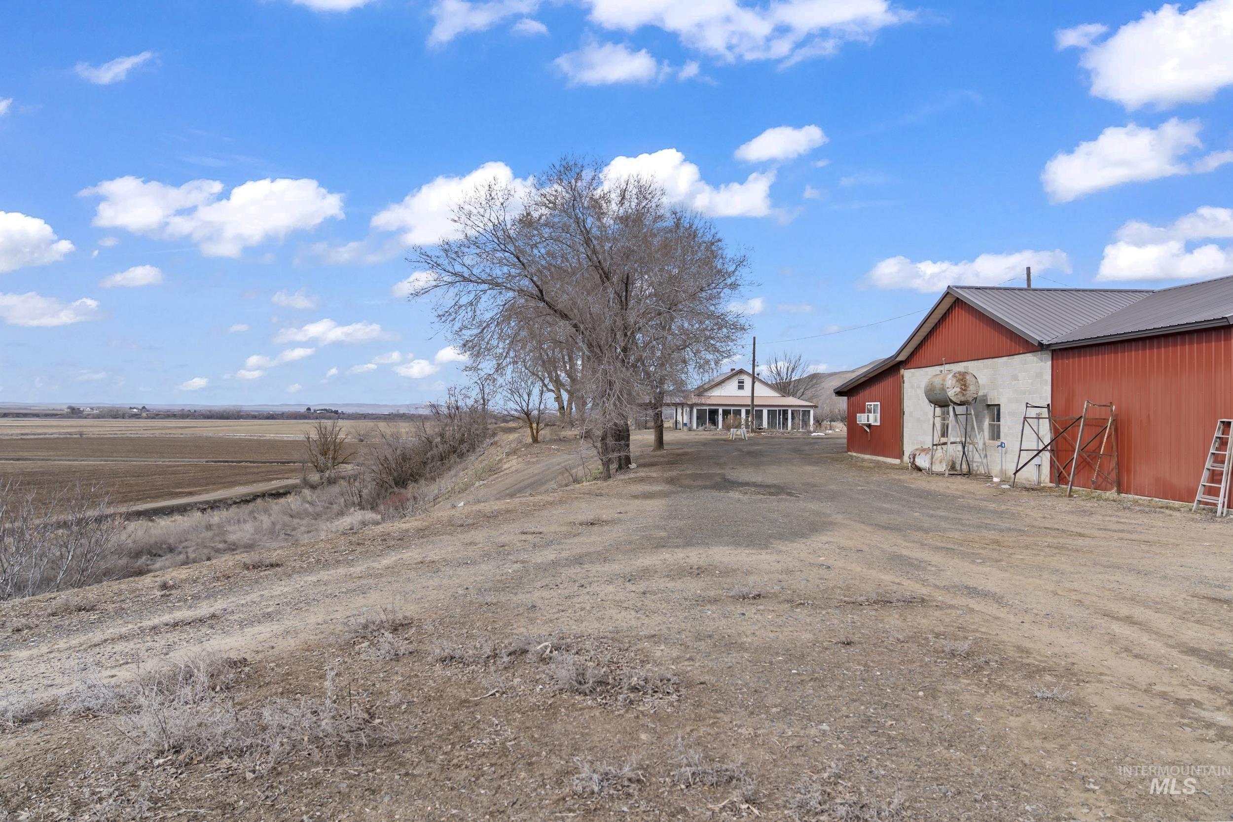 2117 Weiser River Road, Weiser, Idaho 83672, 3 Bedrooms, 1.5 Bathrooms, Farm & Ranch For Sale, Price $3,375,000, 98939019